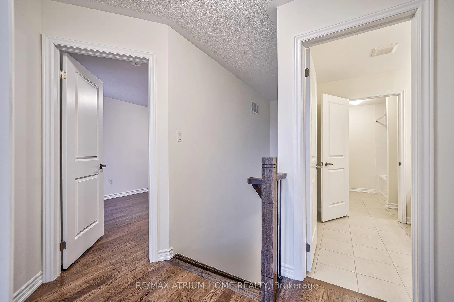 Photo 23 of 4 Thomas Frisby Jr. Crescent, Markham, Victoria Square — HOMEH