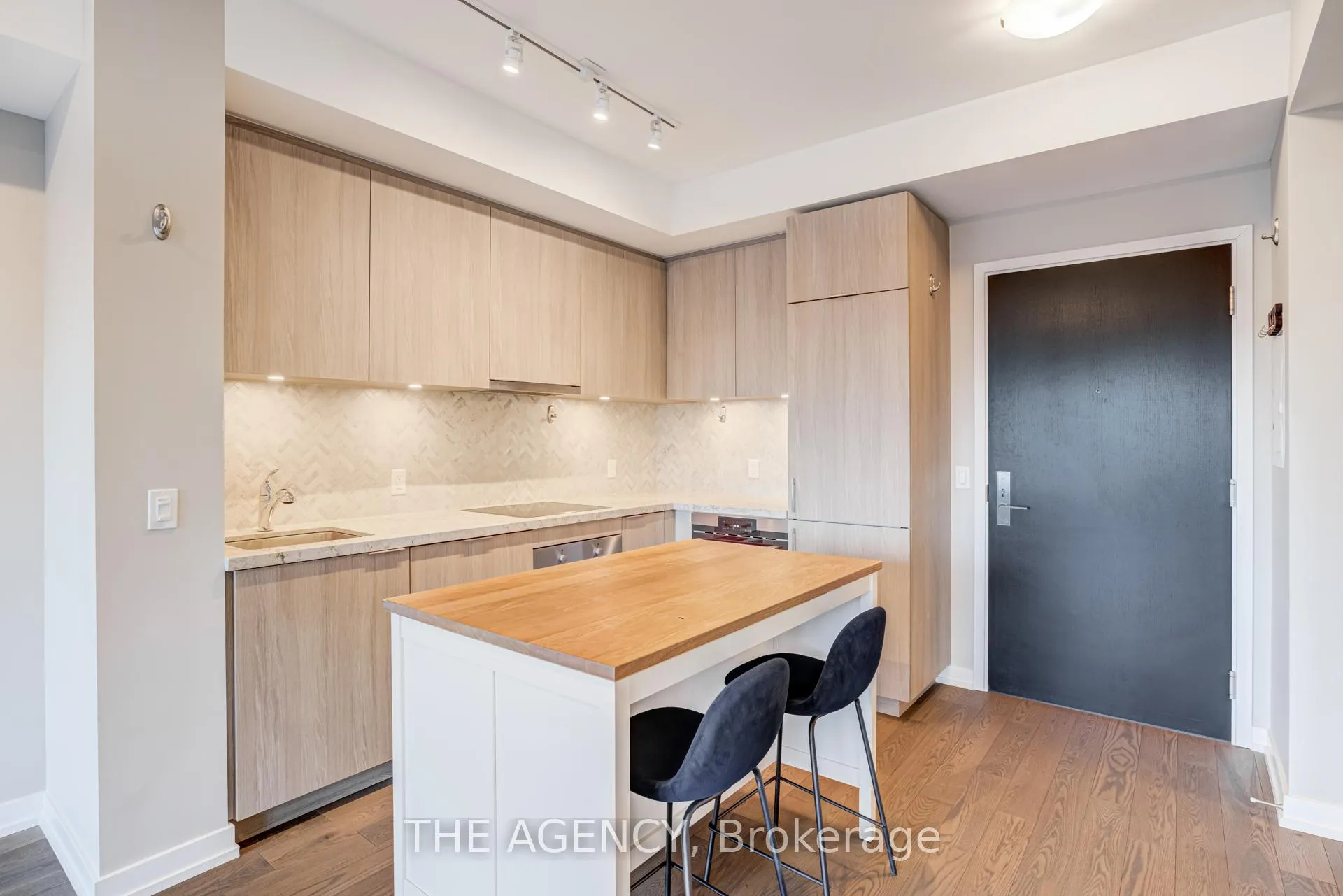 Photo 7 of Unit 1108, 158 Front Street E, Toronto, Moss Park — HOMEH