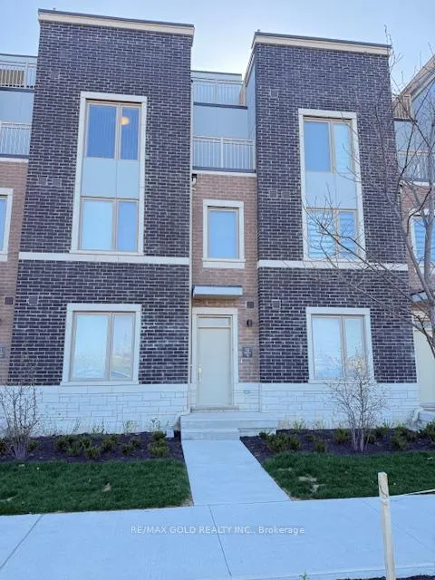 Photo 2 of Unit 365, 90 Honeycrisp Crescent, Vaughan, Vaughan Corporate Centre — HOMEH