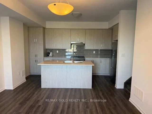 Photo 5 of Unit 365, 90 Honeycrisp Crescent, Vaughan, Vaughan Corporate Centre — HOMEH