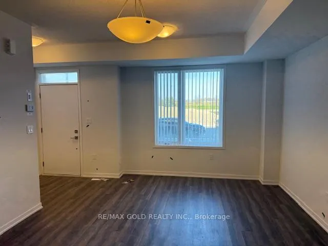 Photo 7 of Unit 365, 90 Honeycrisp Crescent, Vaughan, Vaughan Corporate Centre — HOMEH