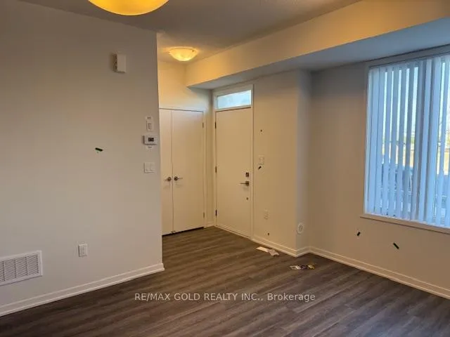Photo 8 of Unit 365, 90 Honeycrisp Crescent, Vaughan, Vaughan Corporate Centre — HOMEH