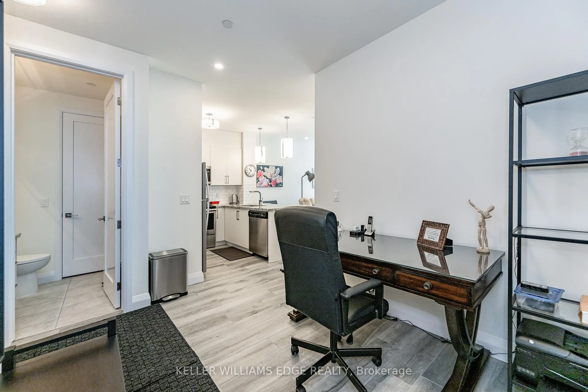 Photo 6 of Unit 415, 101 Locke Street S, Hamilton, Kirkendall — HOMEH