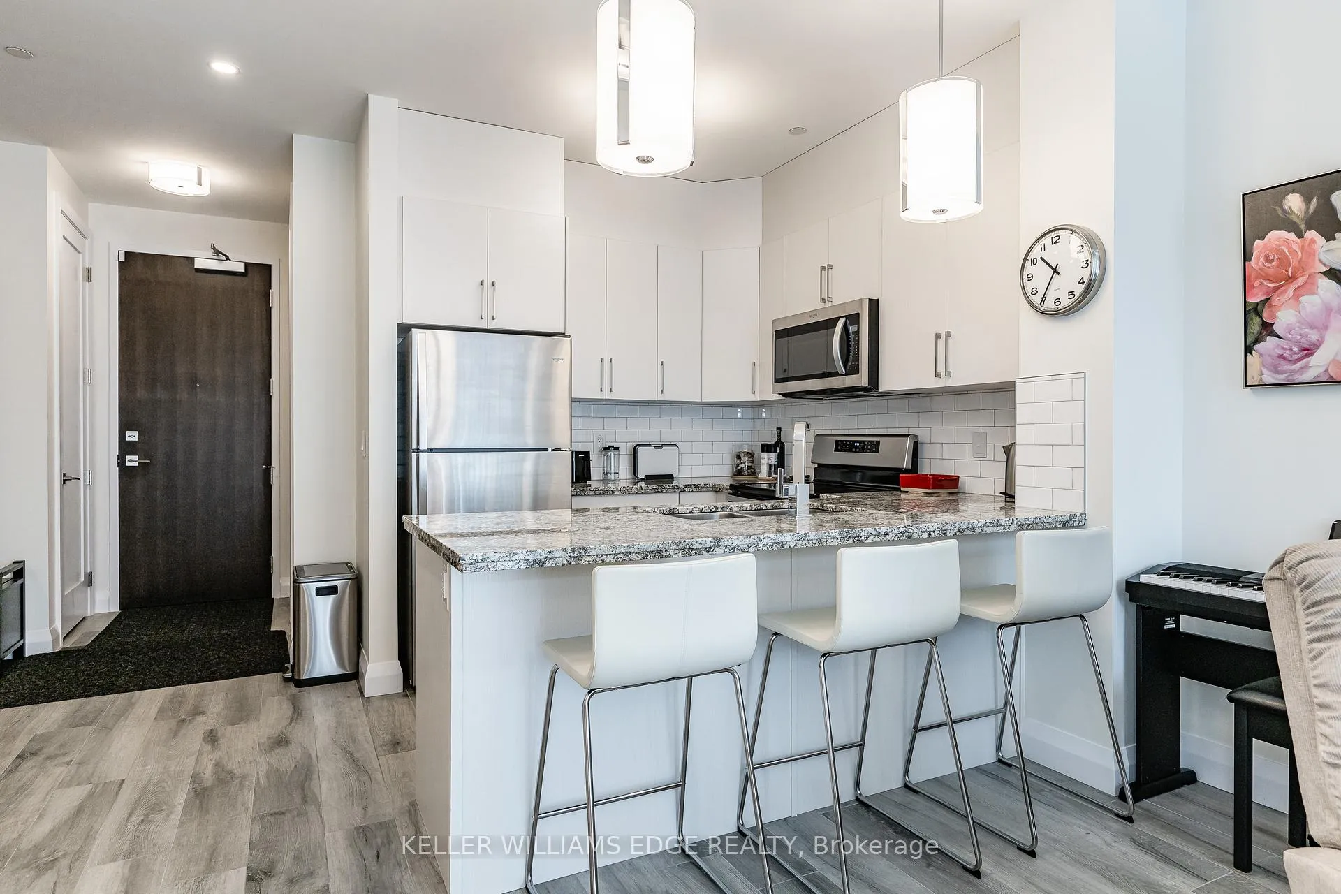 Photo 7 of Unit 415, 101 Locke Street S, Hamilton, Kirkendall — HOMEH