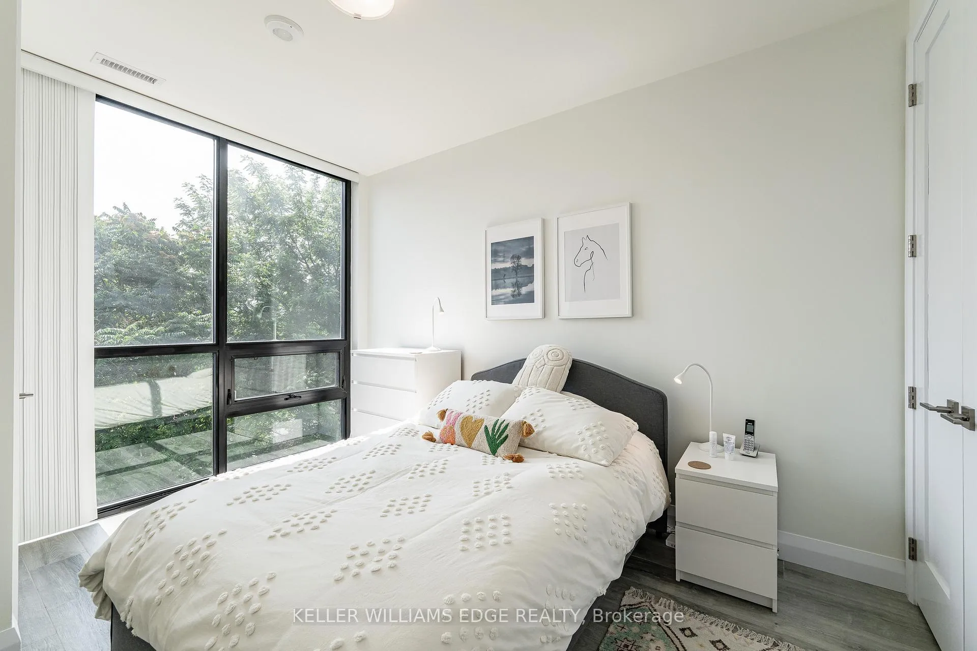 Photo 16 of Unit 415, 101 Locke Street S, Hamilton, Kirkendall — HOMEH