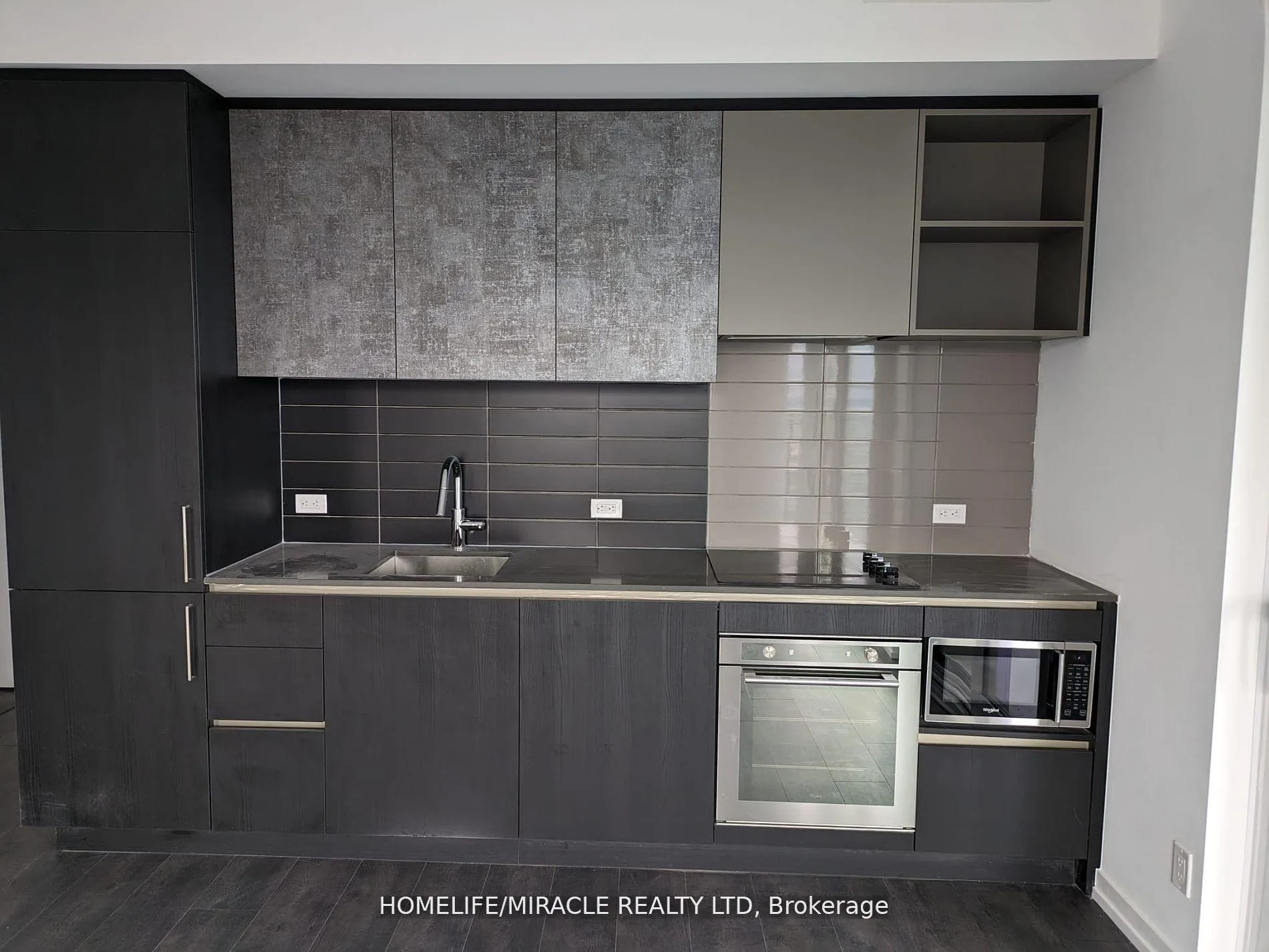 Photo 1 of Unit 5612, 7890 Jane Street, Vaughan, Concord — HOMEH