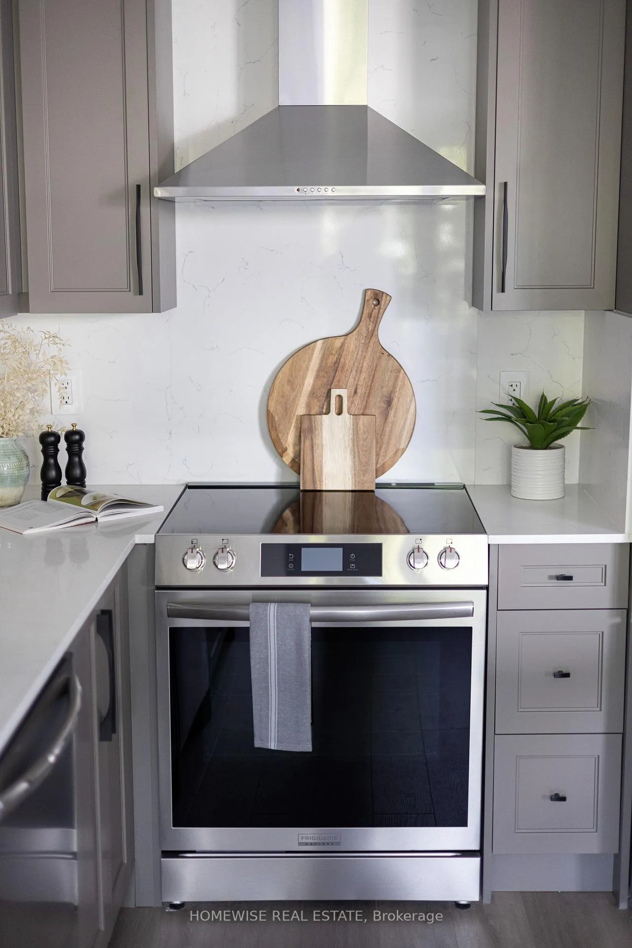 Photo 14 of Unit 9, 600 Brookdale Avenue, Toronto, Bedford Park-Nortown — HOMEH