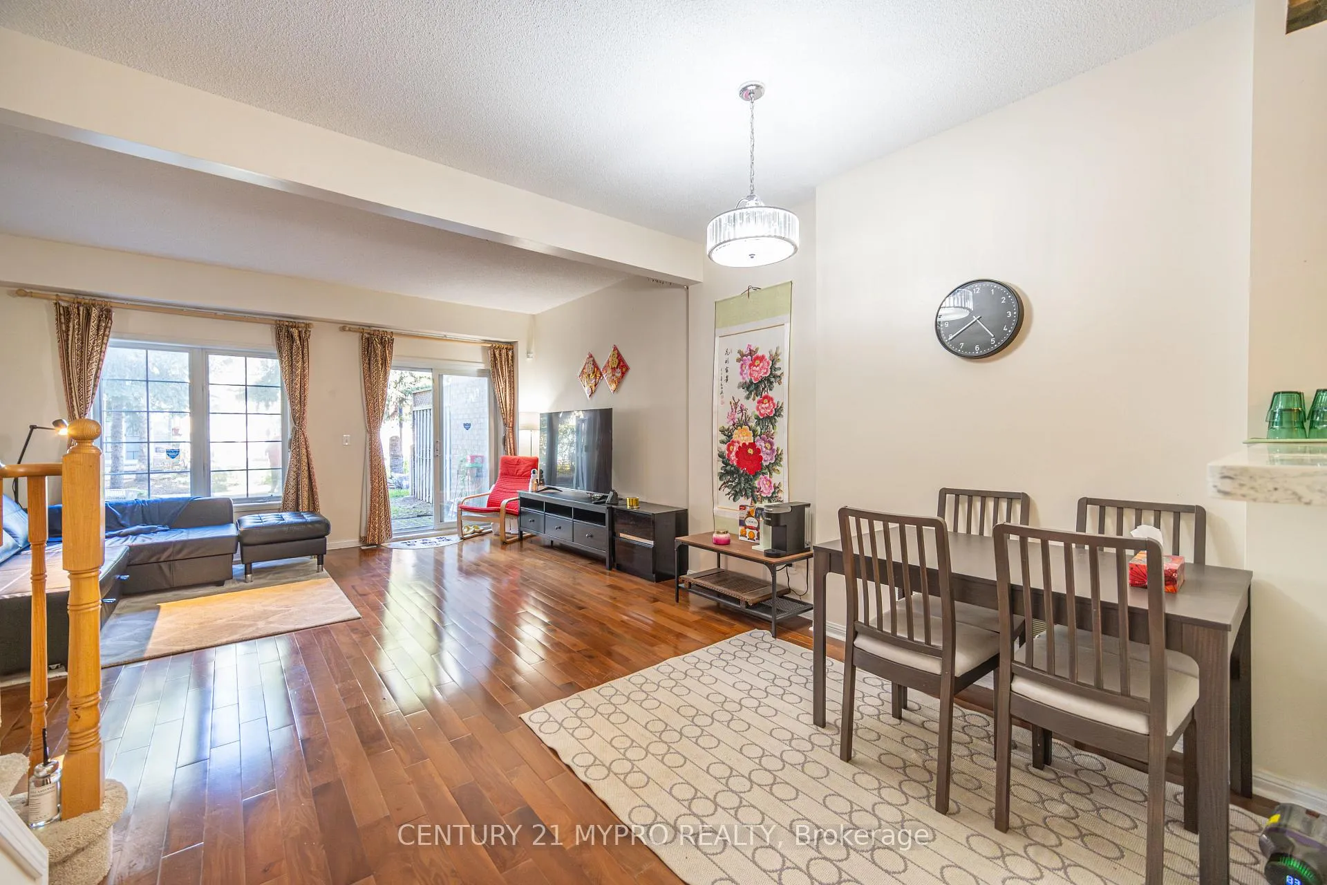 Photo 2 of Unit 11, 1 Alpen Way, Markham, Unionville — HOMEH