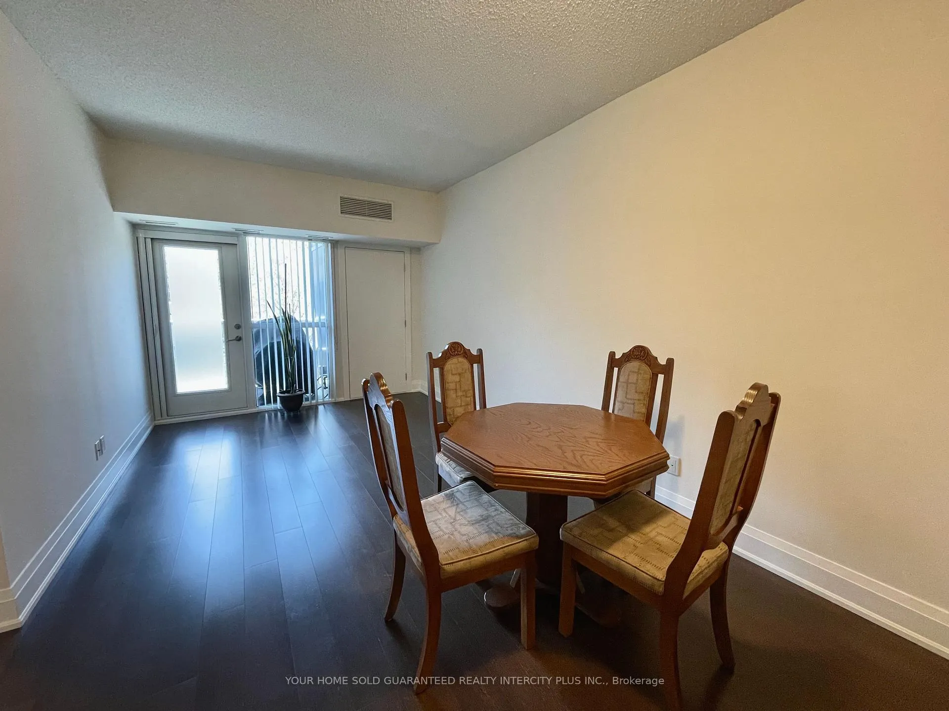 Photo 9 of Unit 516, 8302 Islington Avenue, Vaughan, Islington Woods — HOMEH