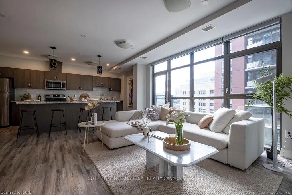 Photo 3 of Unit 716, 118 King Street E, Hamilton, Beasley — HOMEH