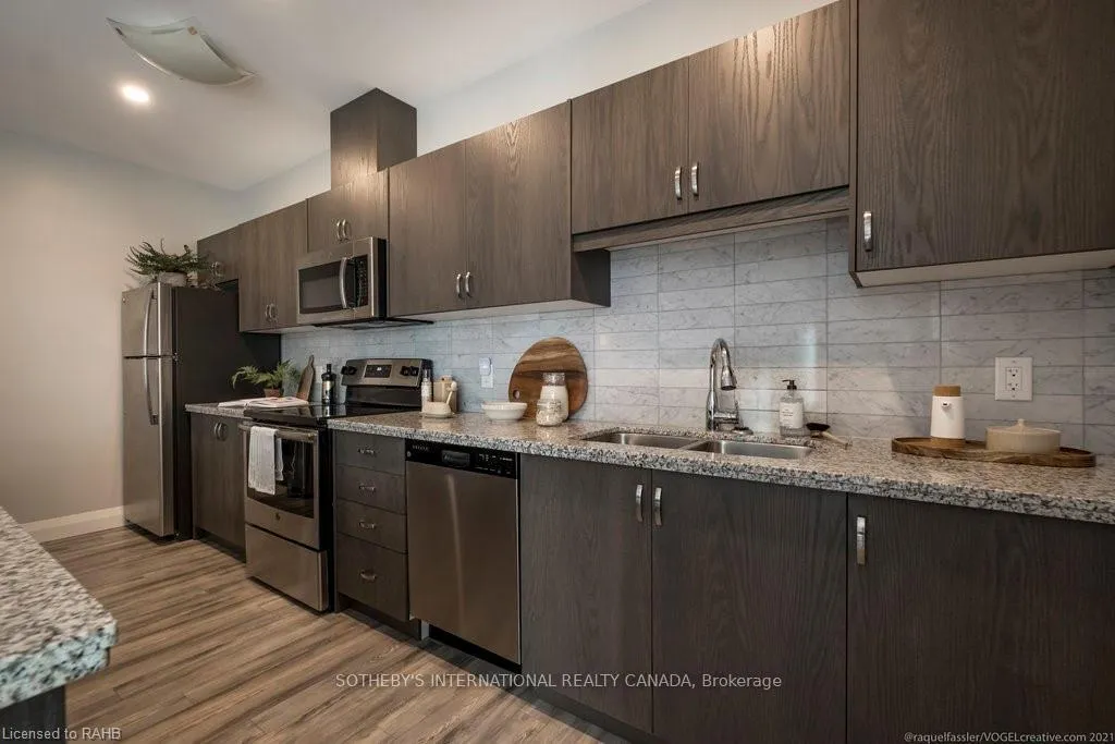 Photo 7 of Unit 716, 118 King Street E, Hamilton, Beasley — HOMEH