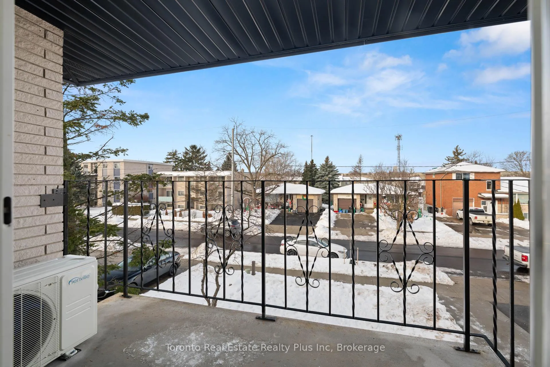 Photo 14 of 77 Second Avenue, Kitchener — HOMEH
