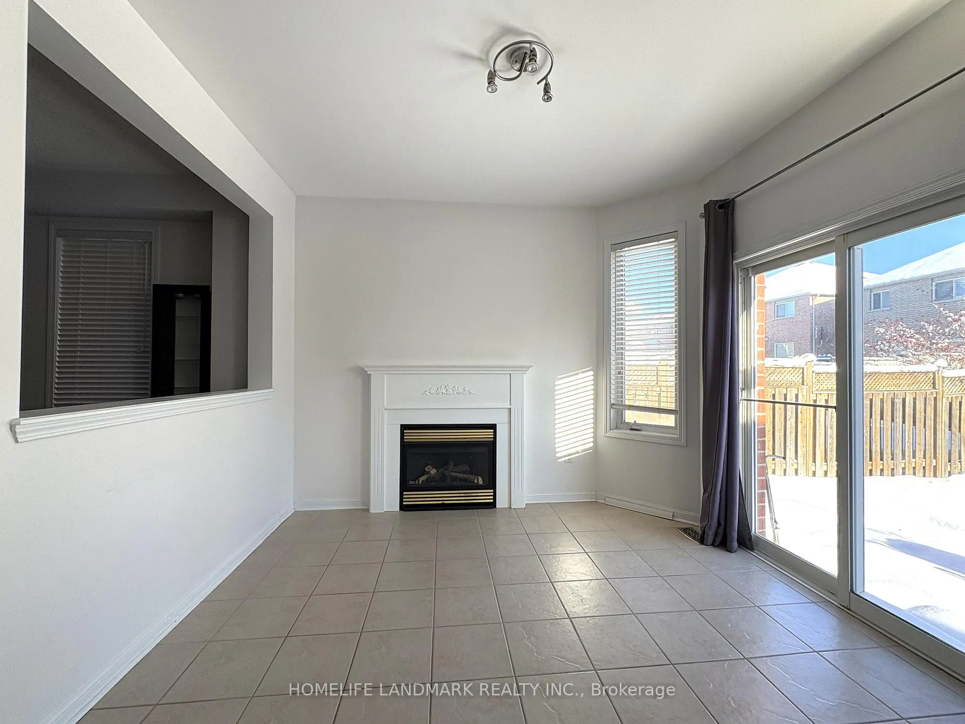Photo 16 of 27 Devonwood Drive, Markham, Berczy — HOMEH