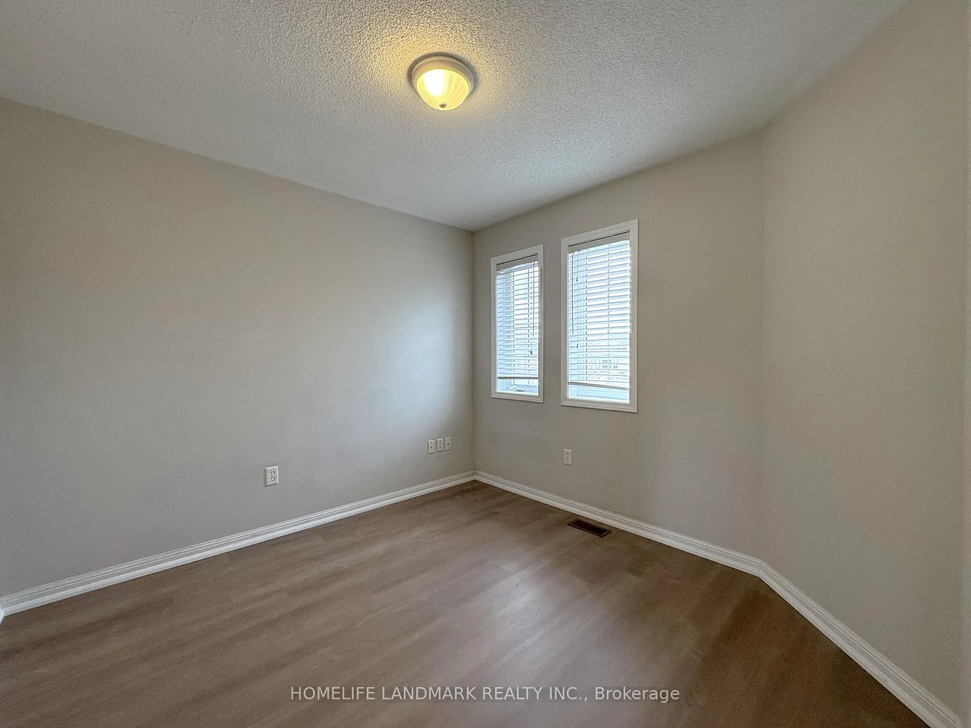 Photo 33 of 27 Devonwood Drive, Markham, Berczy — HOMEH