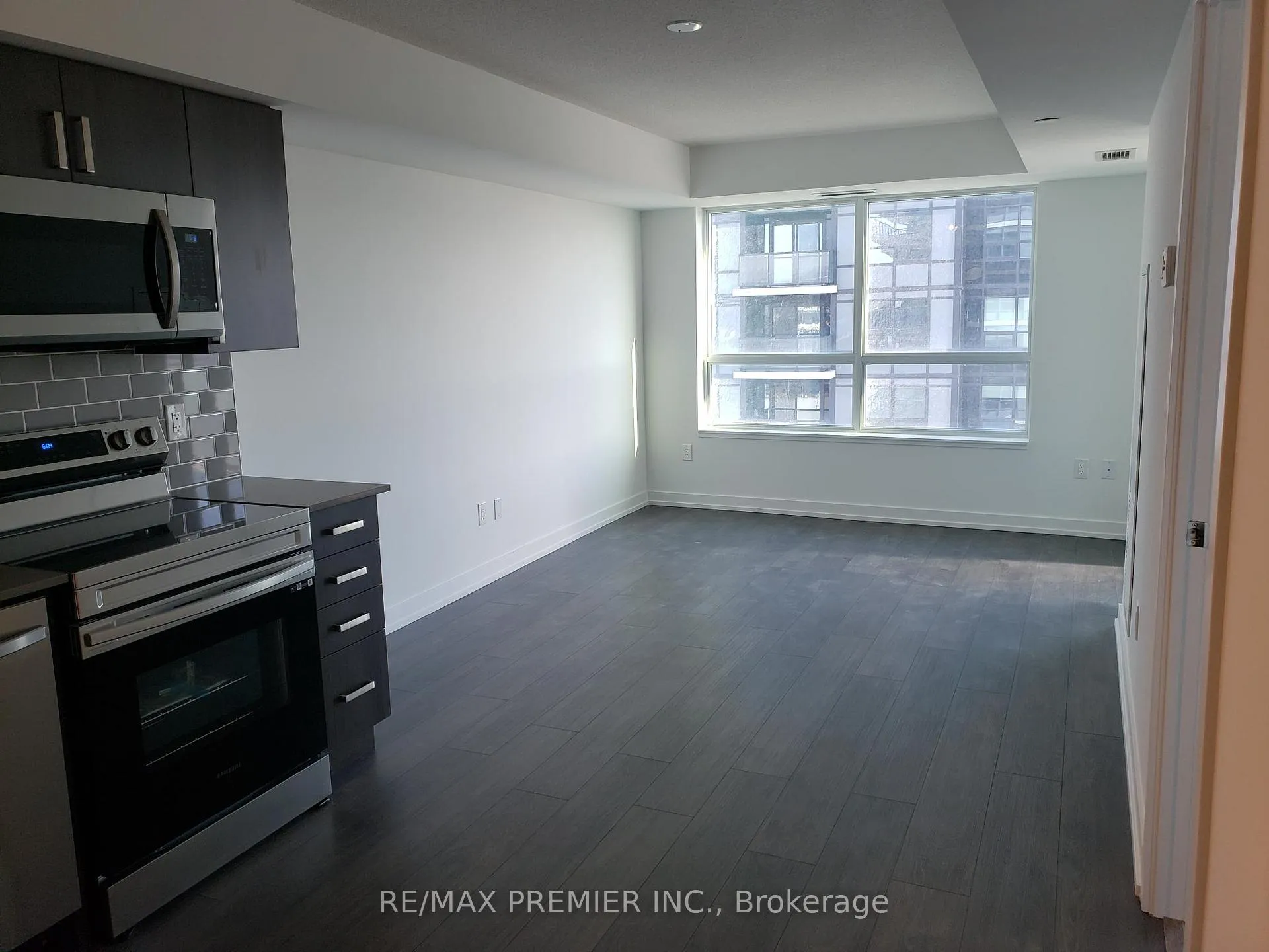 Photo 16 of Unit 1003, 1455 Celebration Drive, Pickering, Bay Ridges — HOMEH