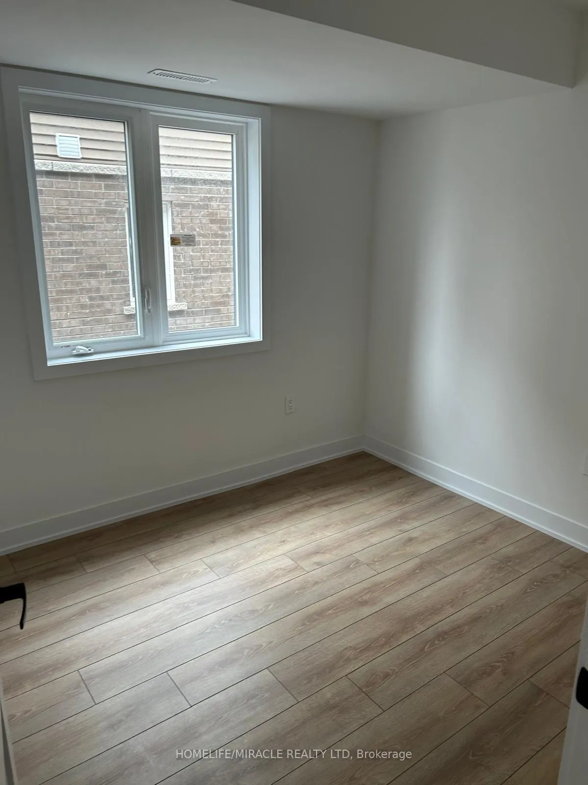 Photo 9 of Unit 2, 53 Pumpkin Corner Crescent, Barrie, Rural Barrie Southeast — HOMEH