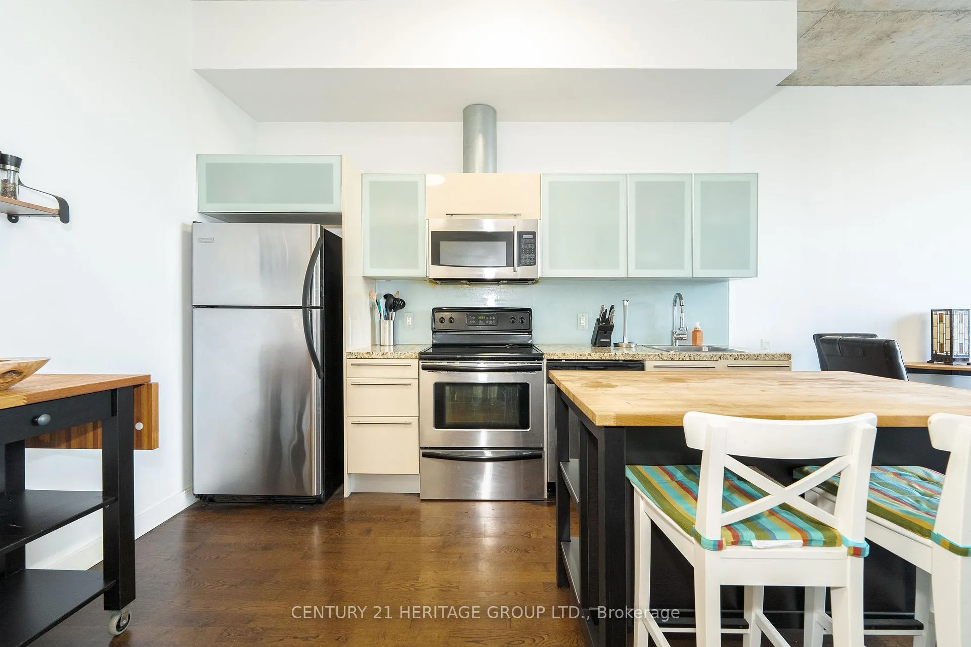 Photo 4 of Unit 607, 33 Mill Street, Toronto, Waterfront Communities — HOMEH