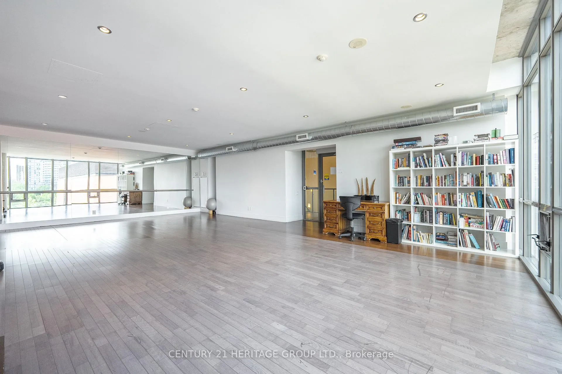 Photo 33 of Unit 607, 33 Mill Street, Toronto, Waterfront Communities — HOMEH