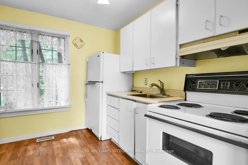 Photo 6 of 124 Swift Street, Ottawa, Dunrobin Shores — HOMEH