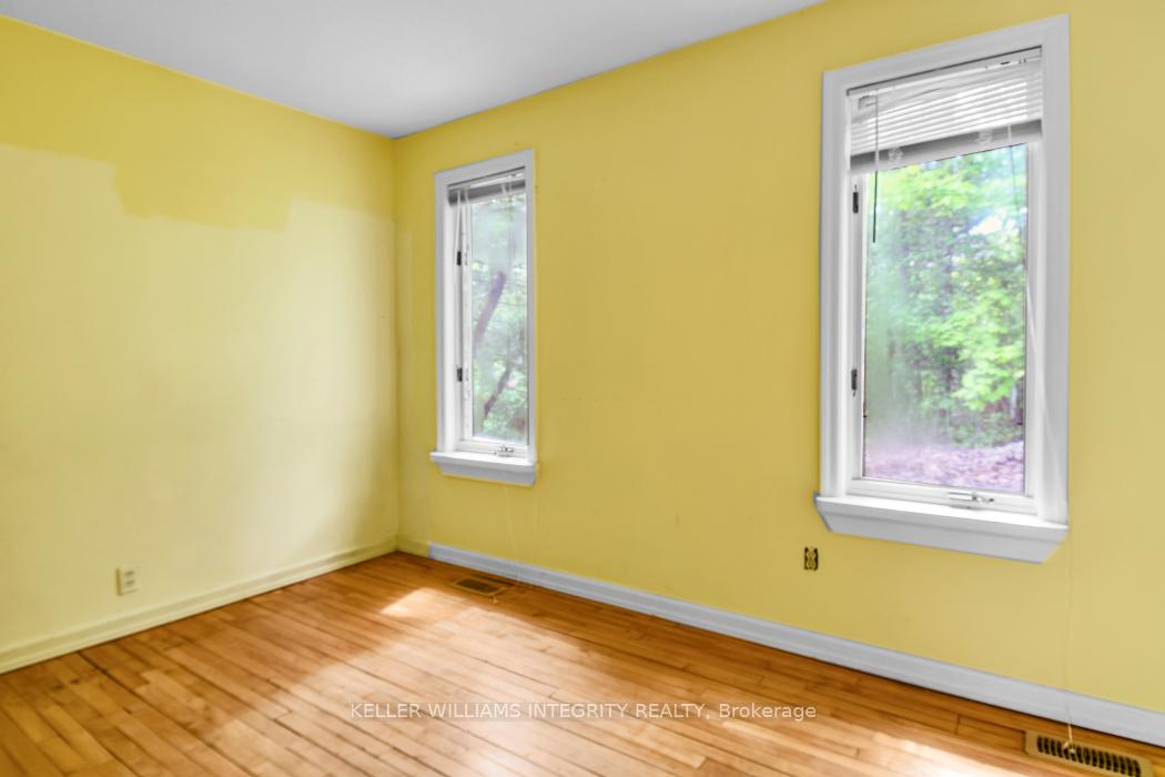 Photo 9 of 124 Swift Street, Ottawa, Dunrobin Shores — HOMEH