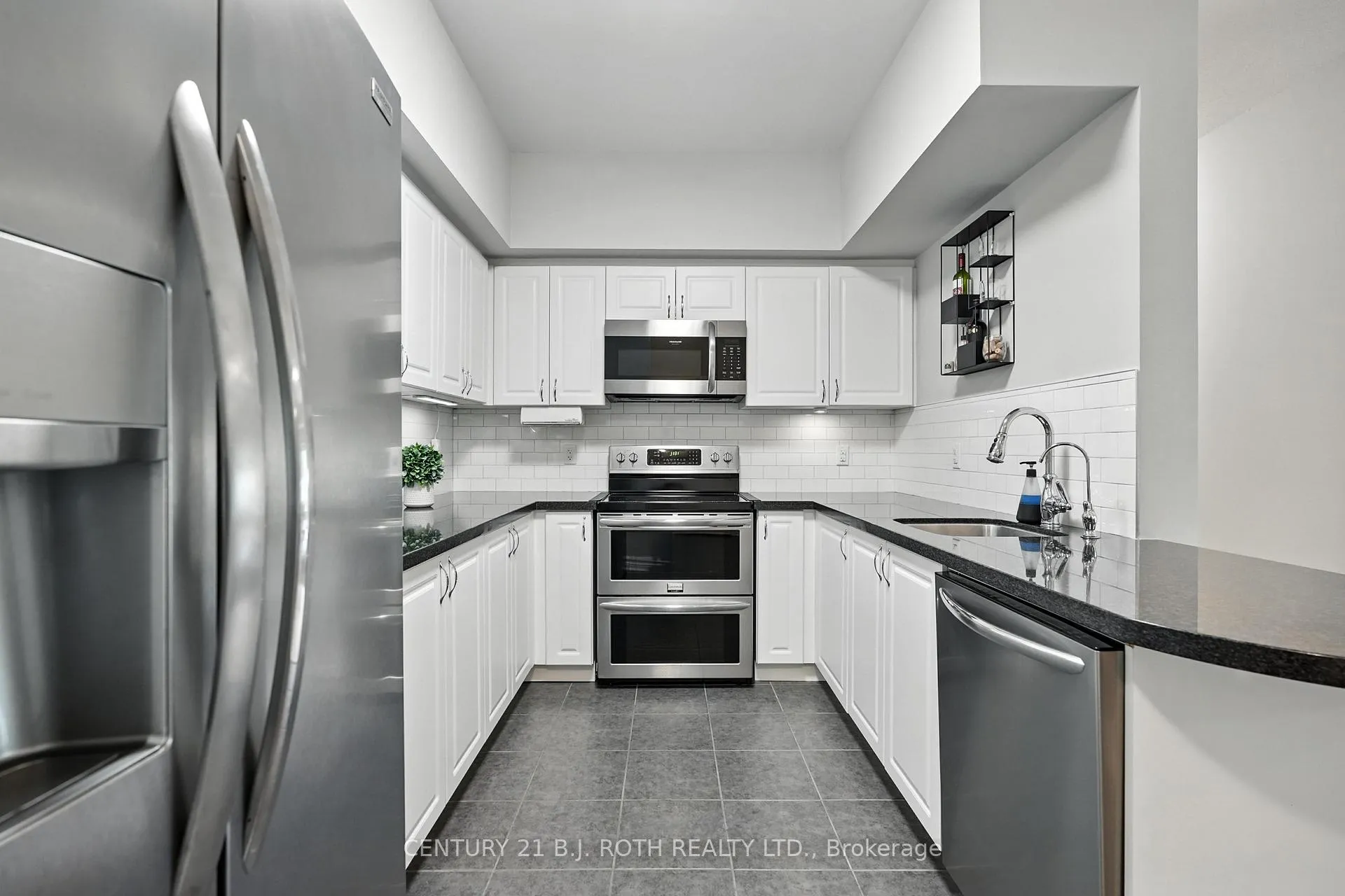 Photo 6 of Unit 112, 306 Essa Road, Barrie, 400 West — HOMEH
