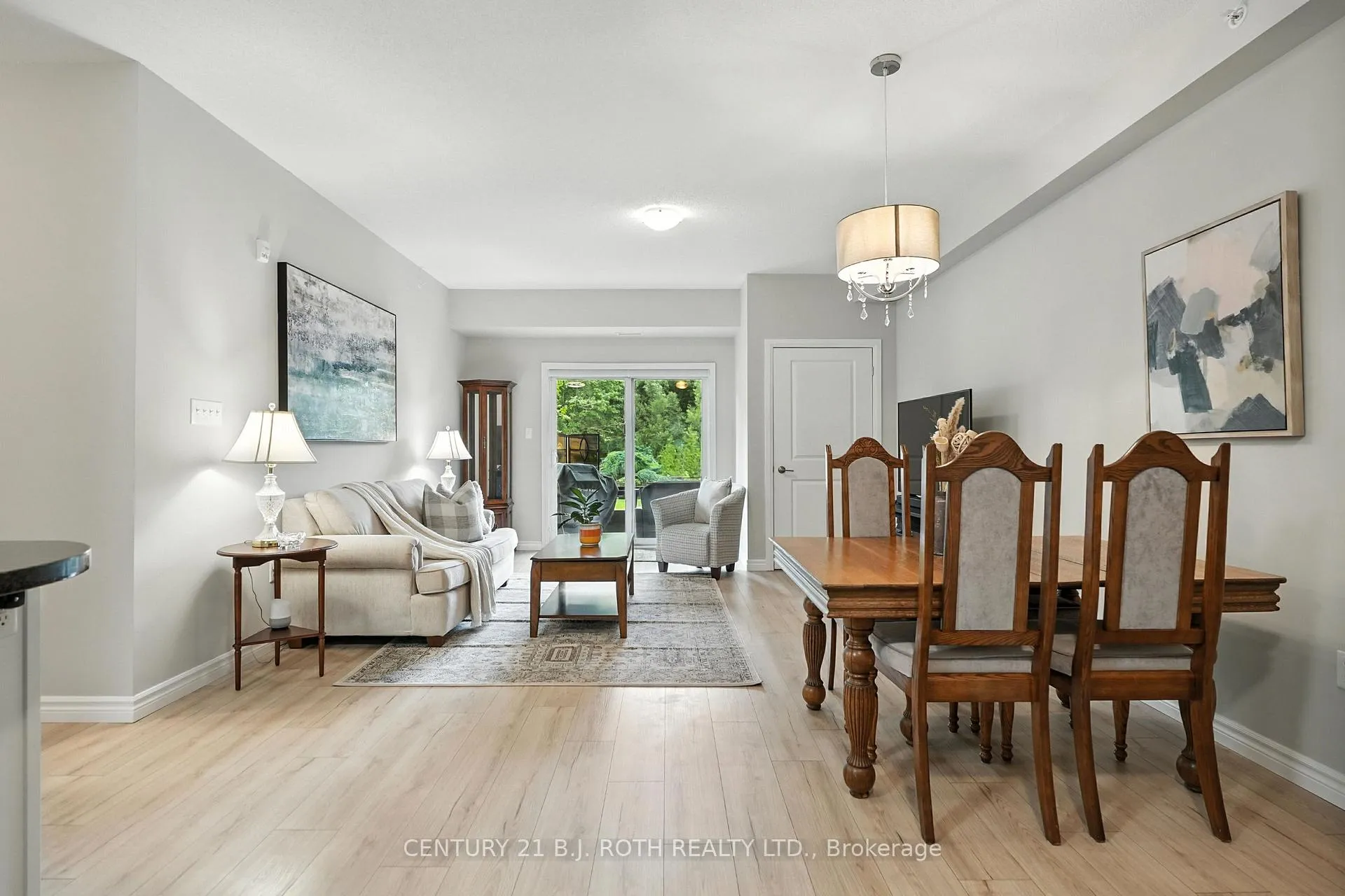 Photo 11 of Unit 112, 306 Essa Road, Barrie, 400 West — HOMEH