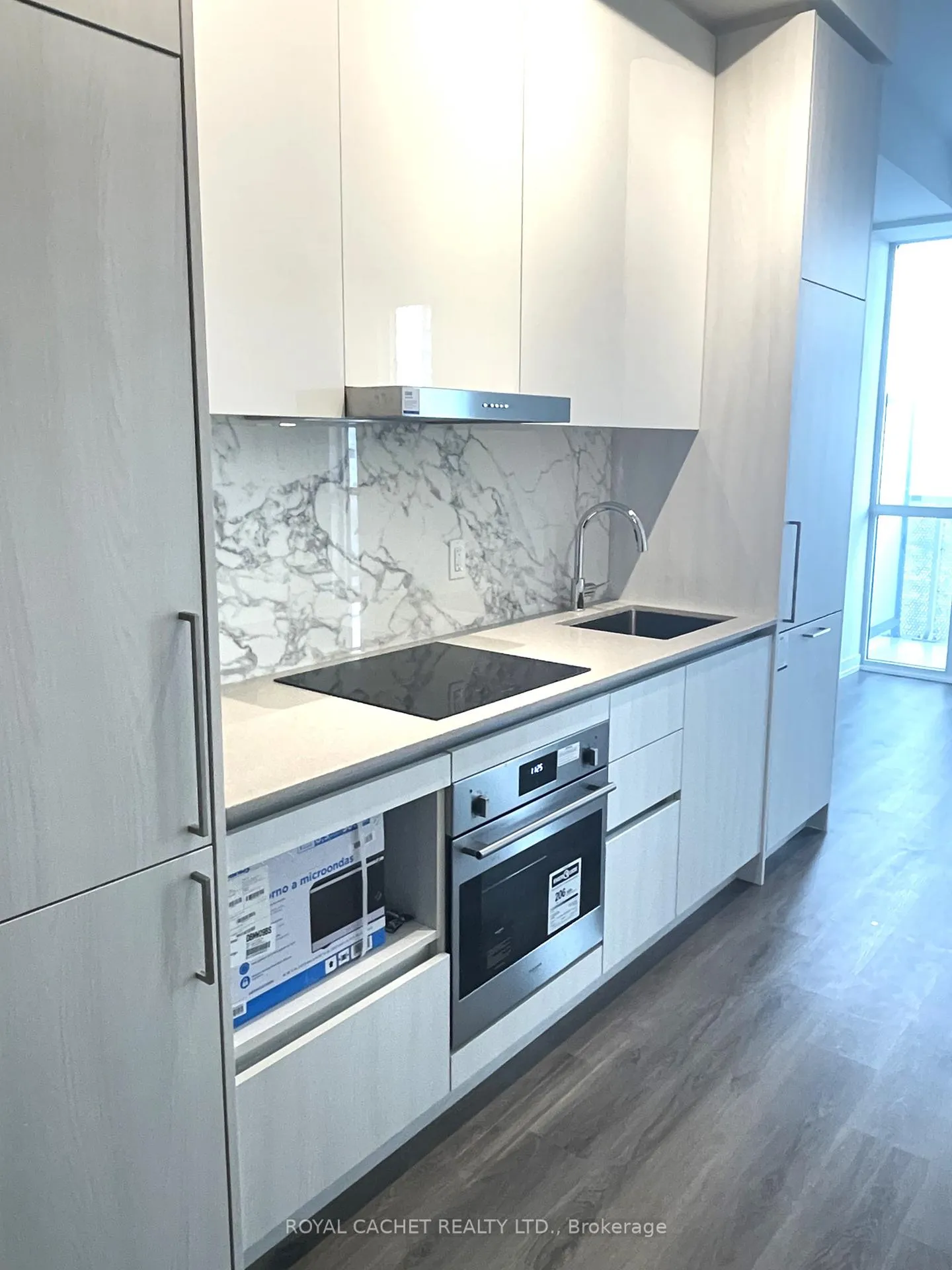 Photo 3 of Unit 2715, 225 Commerce Street, Vaughan, Vaughan Corporate Centre — HOMEH
