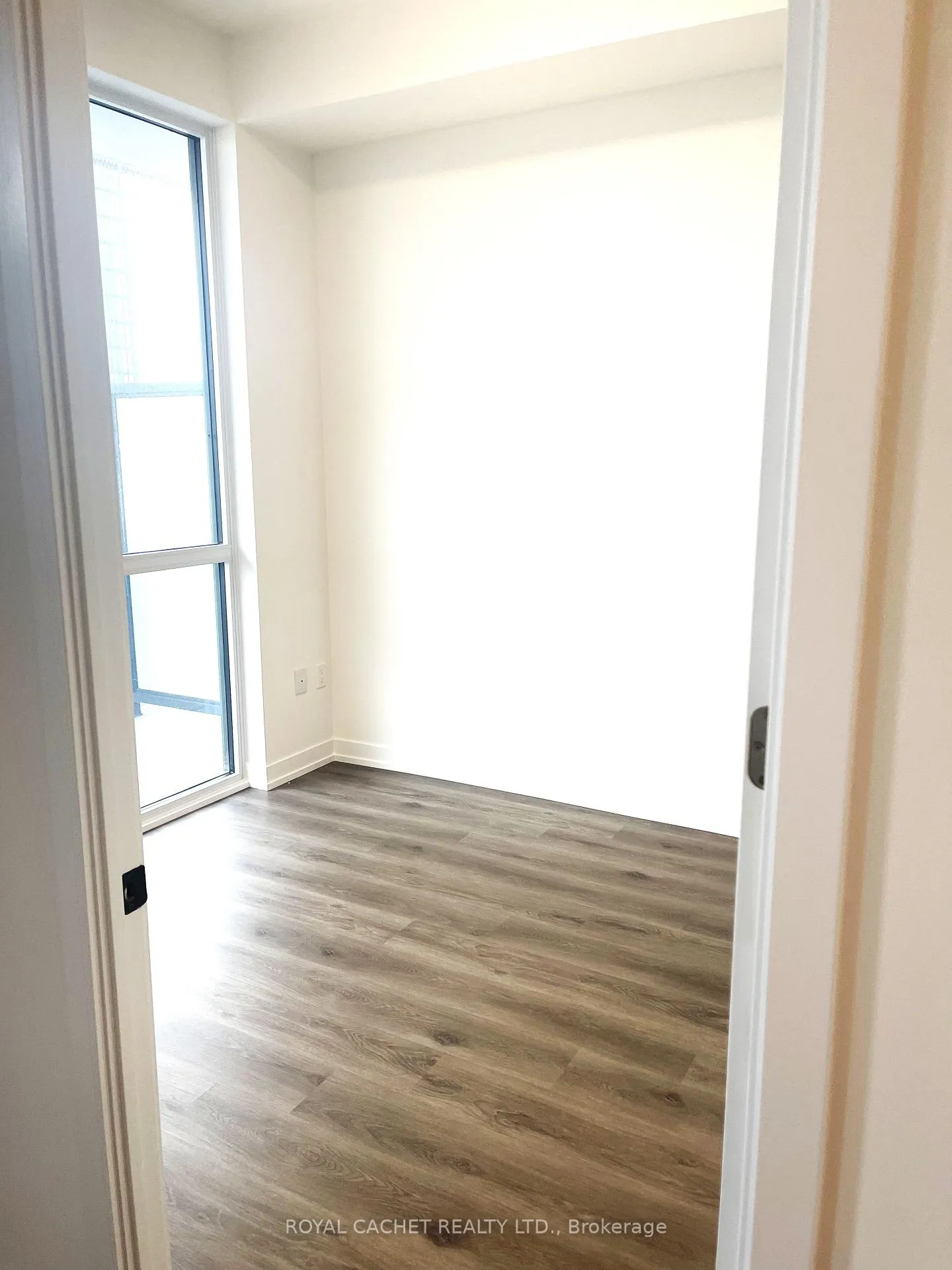 Photo 8 of Unit 2715, 225 Commerce Street, Vaughan, Vaughan Corporate Centre — HOMEH