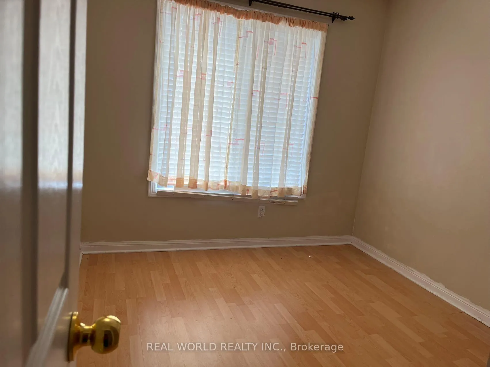Photo 2 of Unit 13, 8 Cox Boulevard, Markham, Unionville — HOMEH