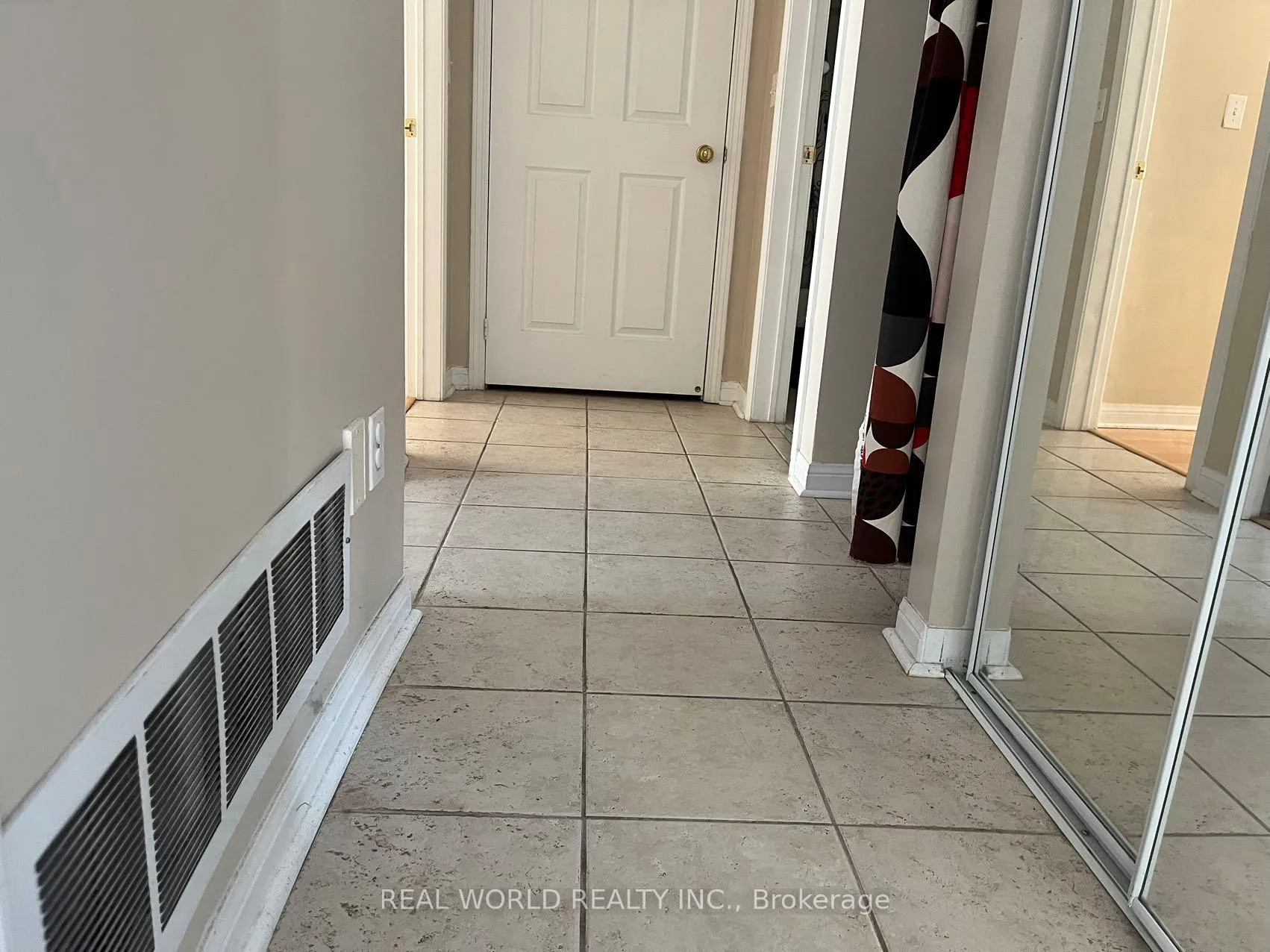 Photo 7 of Unit 13, 8 Cox Boulevard, Markham, Unionville — HOMEH