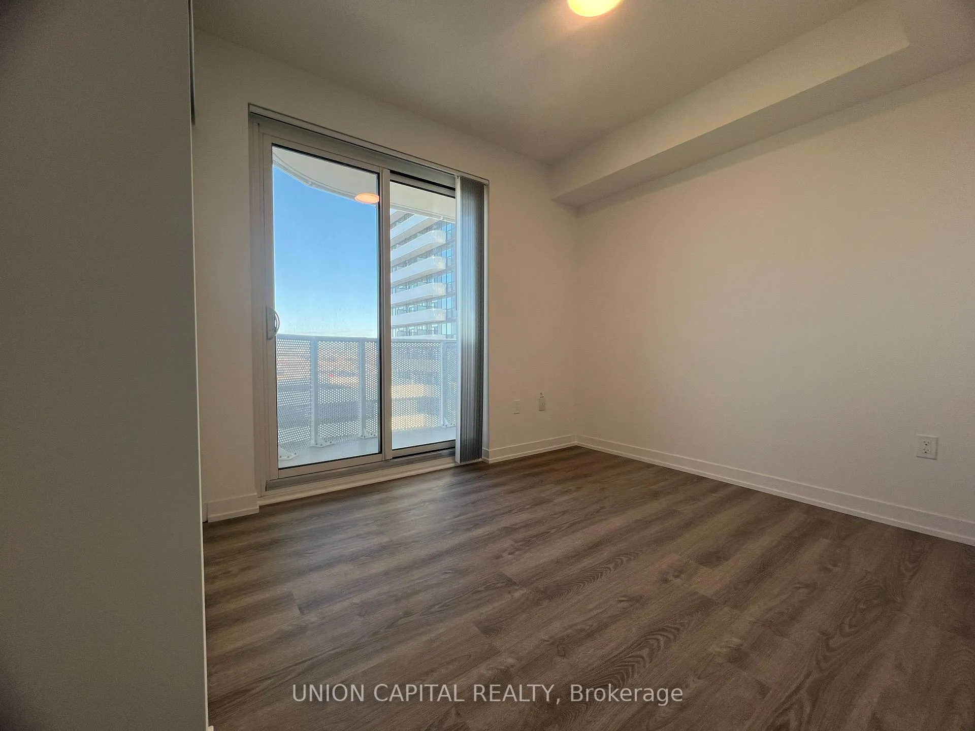 Photo 6 of Unit 1011, 195 Commerce Street, Vaughan, Concord — HOMEH