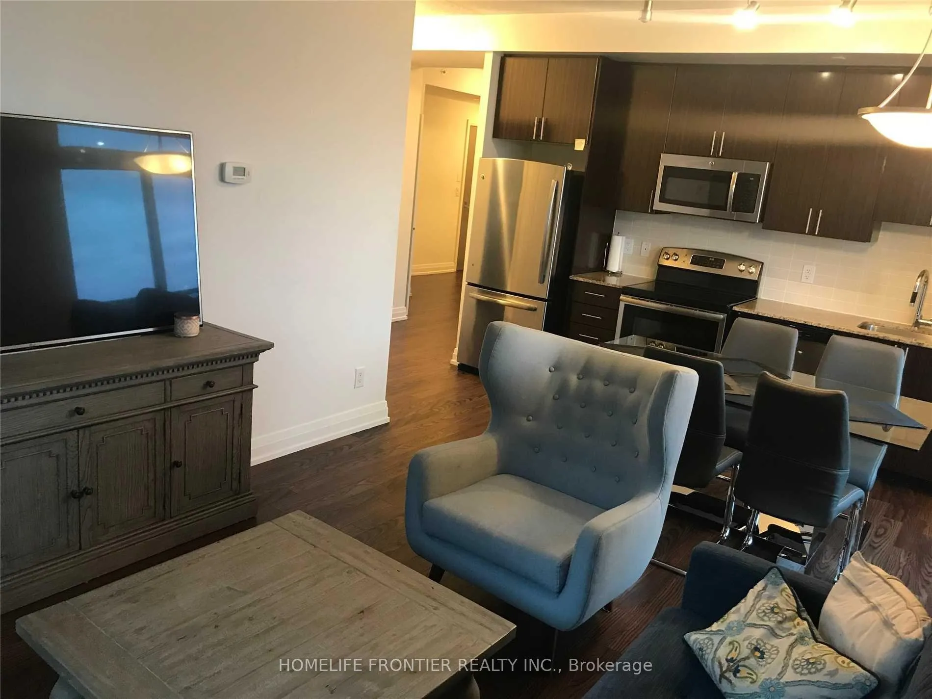 Photo 3 of Unit 630, 7165 Yonge Street, Markham, Thornhill — HOMEH