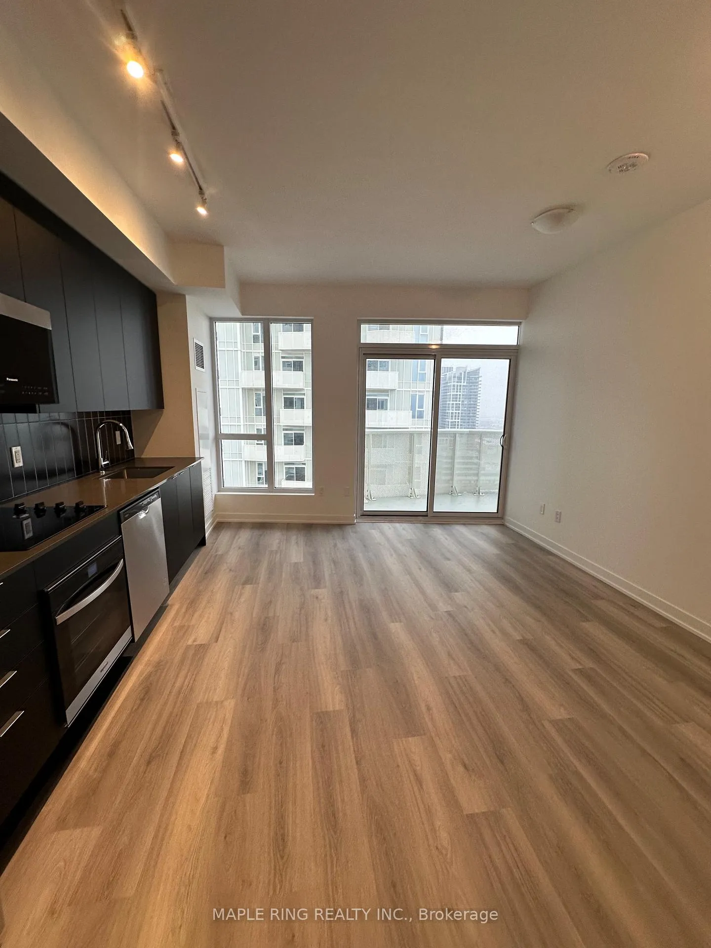 Photo 3 of Unit 1823, 498 Caldari Road, Vaughan, Concord — HOMEH
