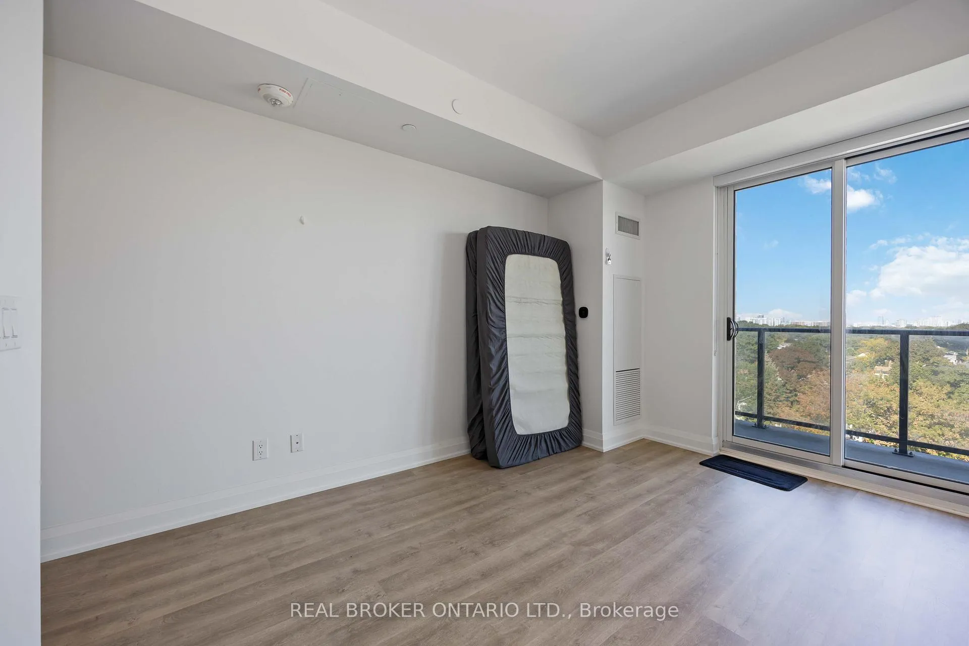 Photo 13 of Unit 705, 2369 Danforth Avenue, Toronto, East End-Danforth — HOMEH
