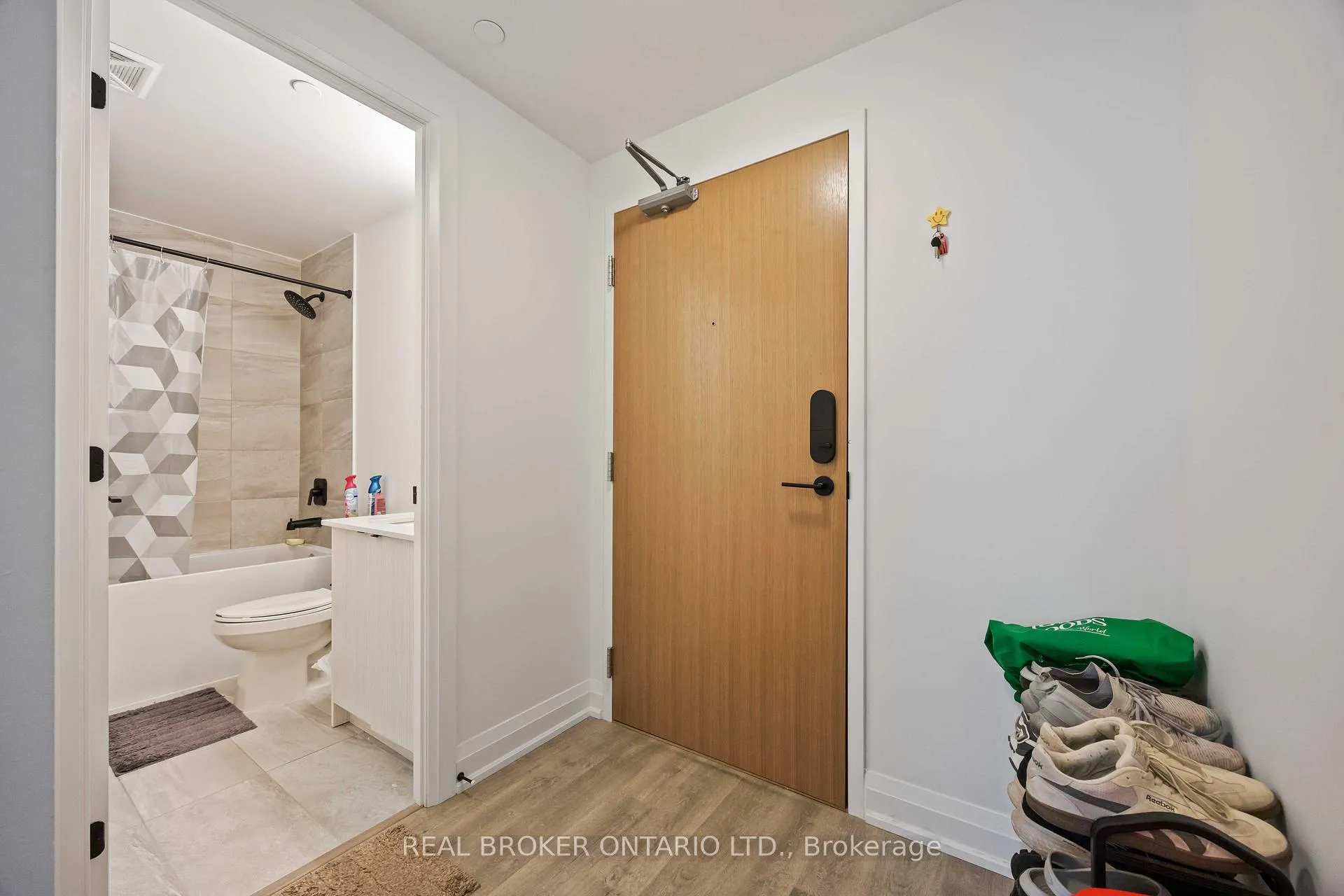 Photo 21 of Unit 705, 2369 Danforth Avenue, Toronto, East End-Danforth — HOMEH