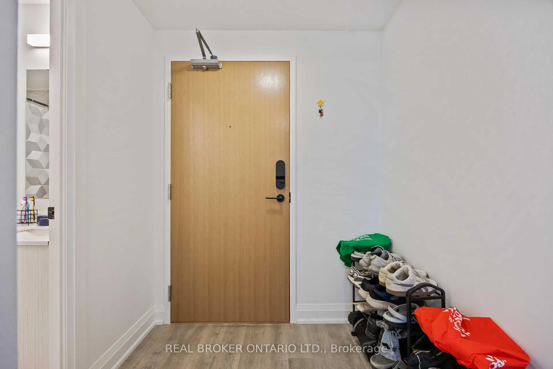 Photo 22 of Unit 705, 2369 Danforth Avenue, Toronto, East End-Danforth — HOMEH