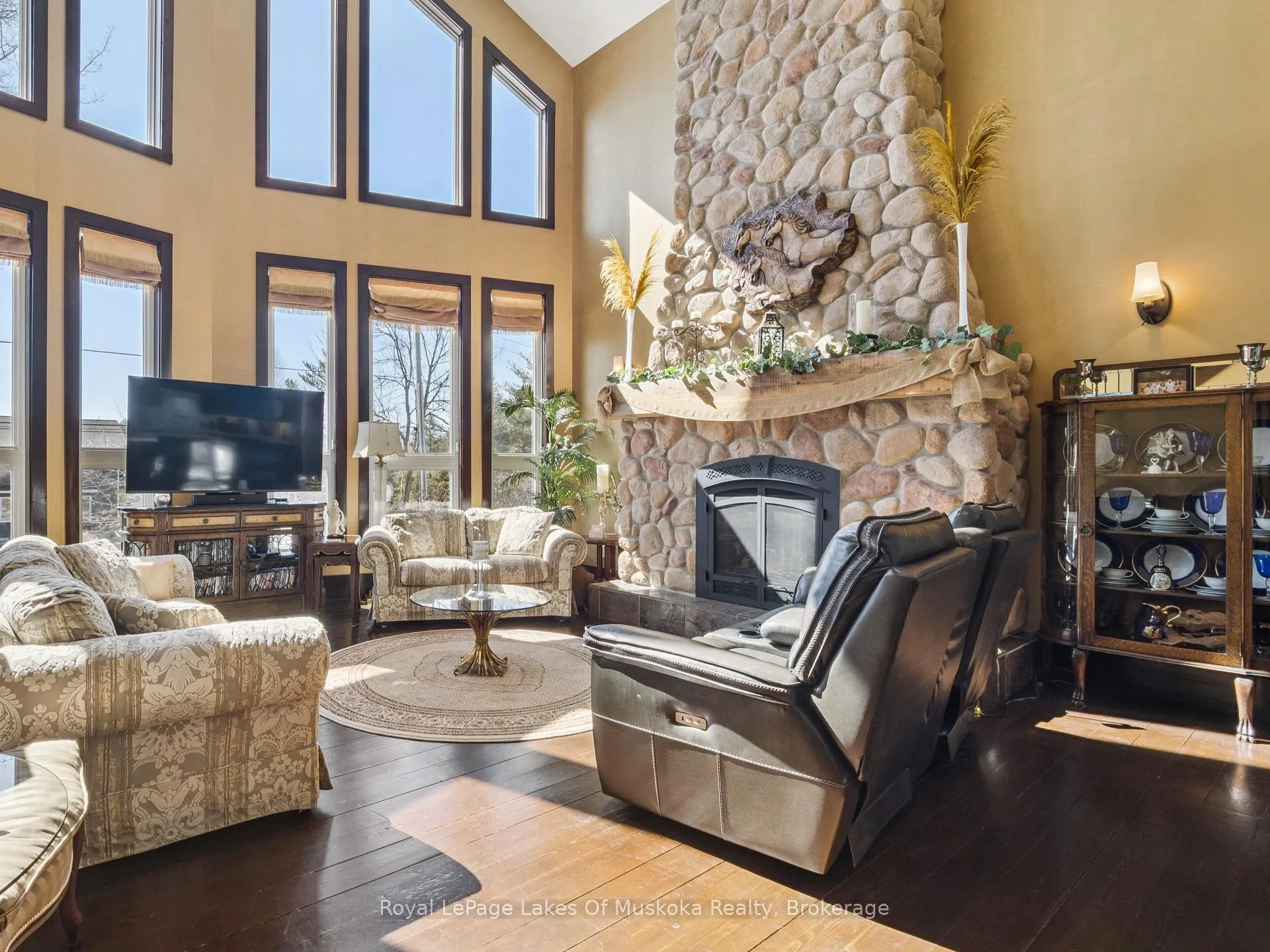 Photo 8 of 1441 Cedar Lane, Bracebridge, Macaulay — HOMEH