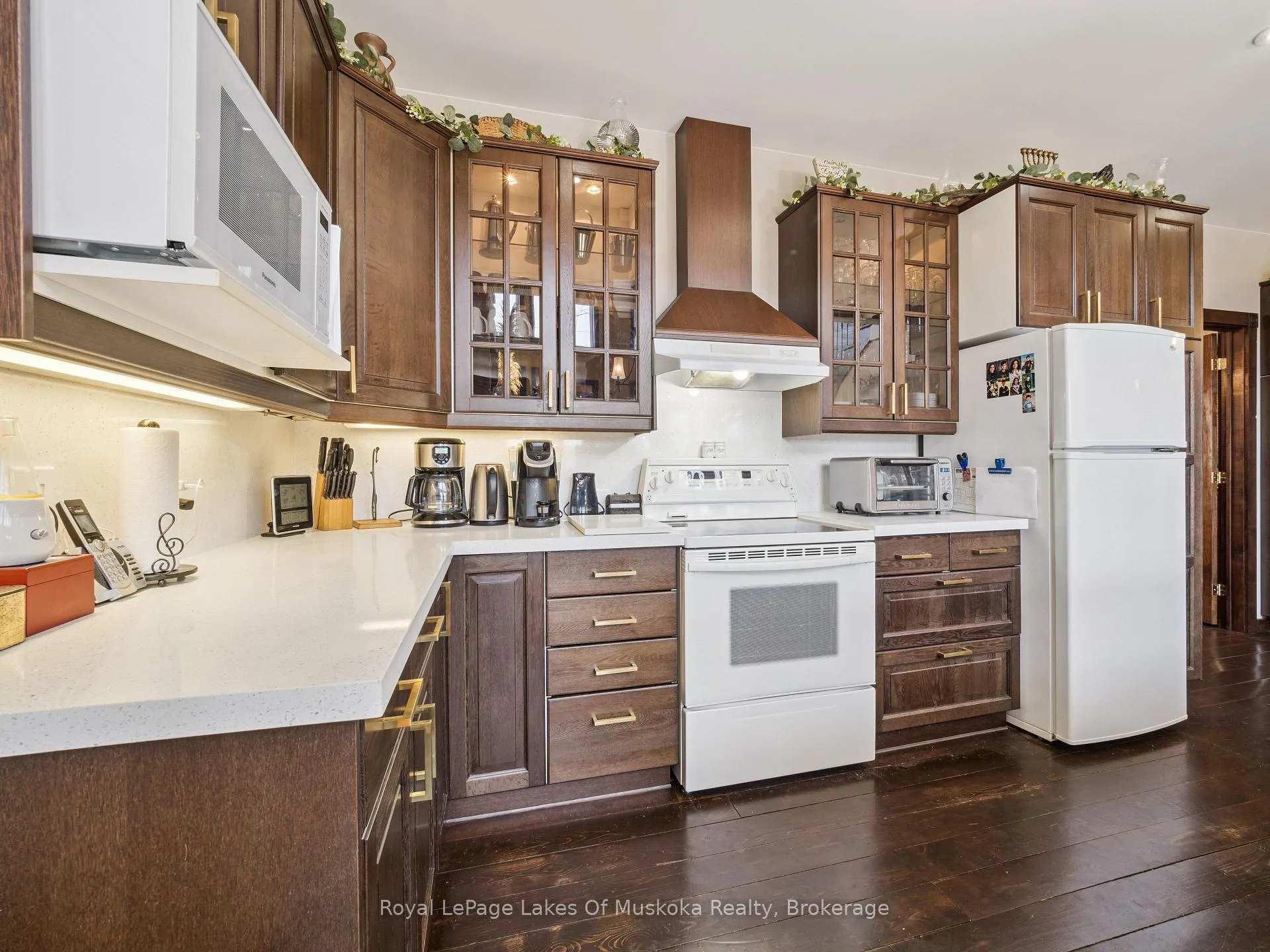 Photo 11 of 1441 Cedar Lane, Bracebridge, Macaulay — HOMEH