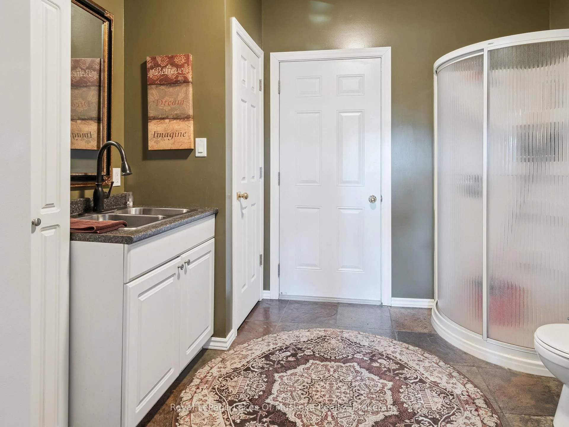 Photo 25 of 1441 Cedar Lane, Bracebridge, Macaulay — HOMEH