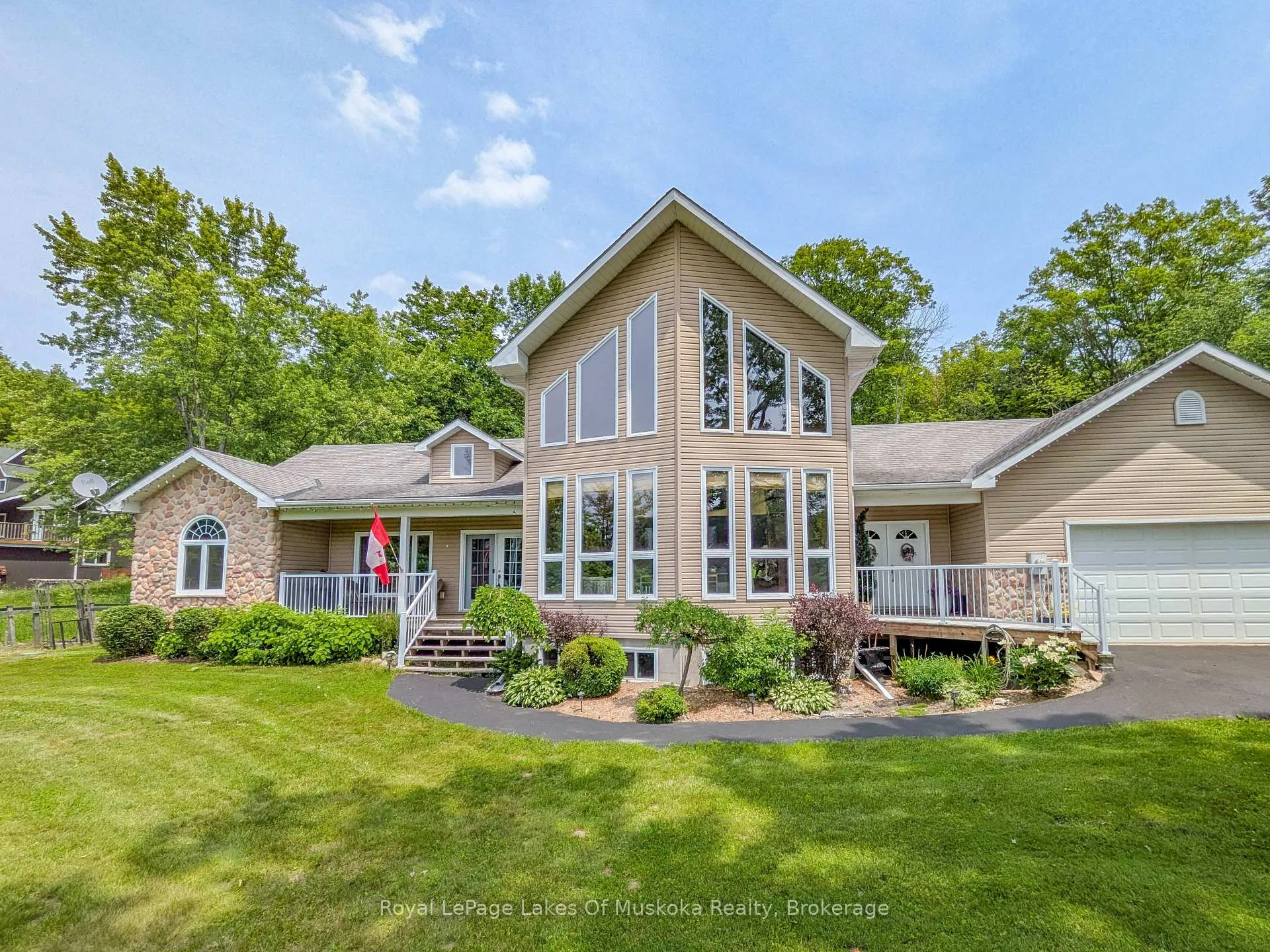 Photo 1 of 1441 Cedar Lane, Bracebridge, Macaulay — HOMEH