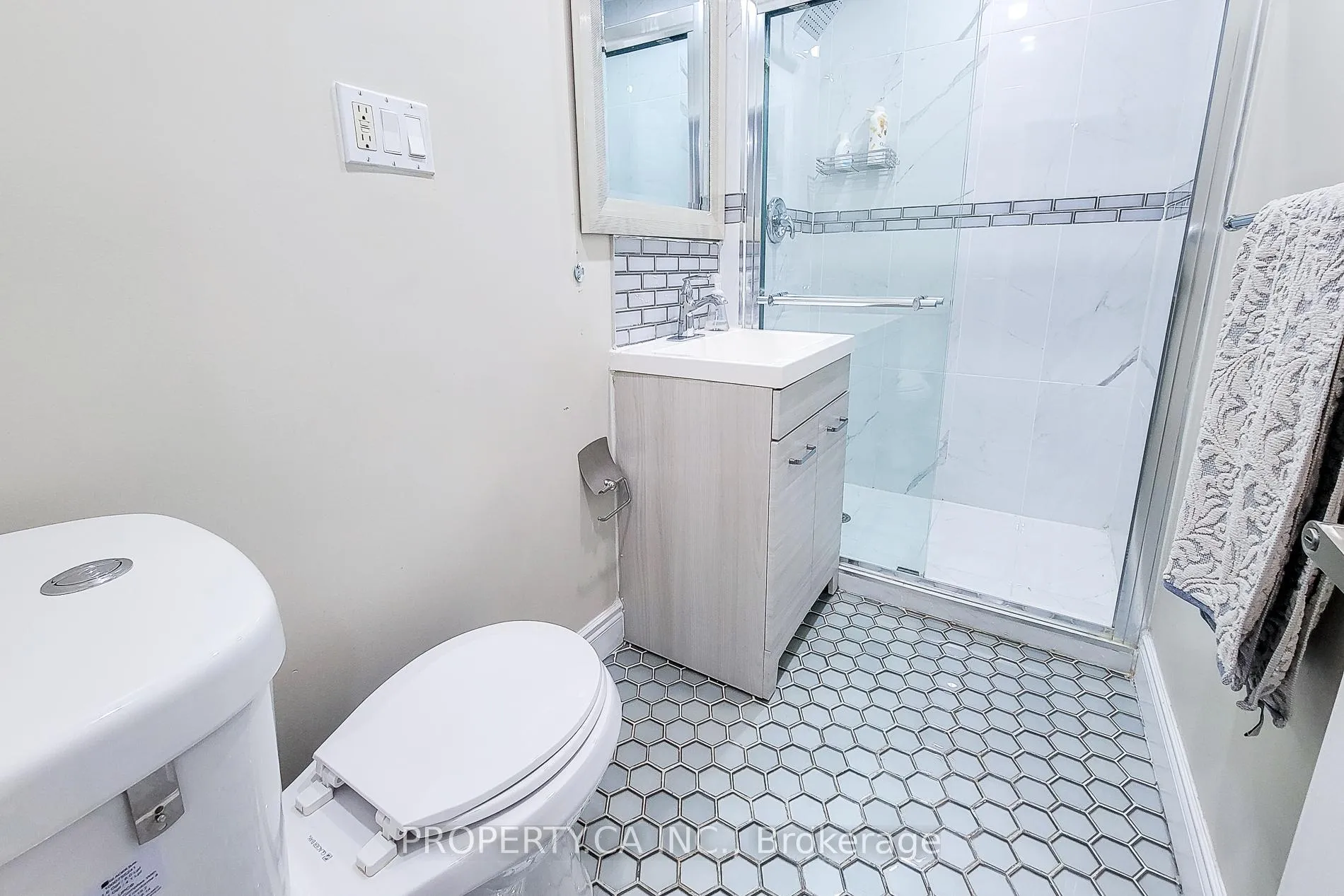 Photo 16 of 3505 Highway 56, Hamilton, Binbrook — HOMEH