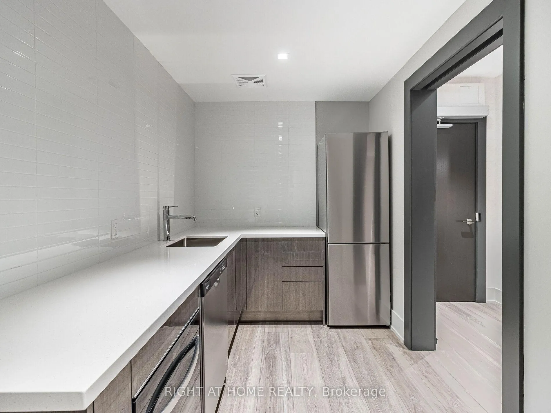 Photo 33 of Unit 314, 286 Main Street, Toronto, East End-Danforth — HOMEH