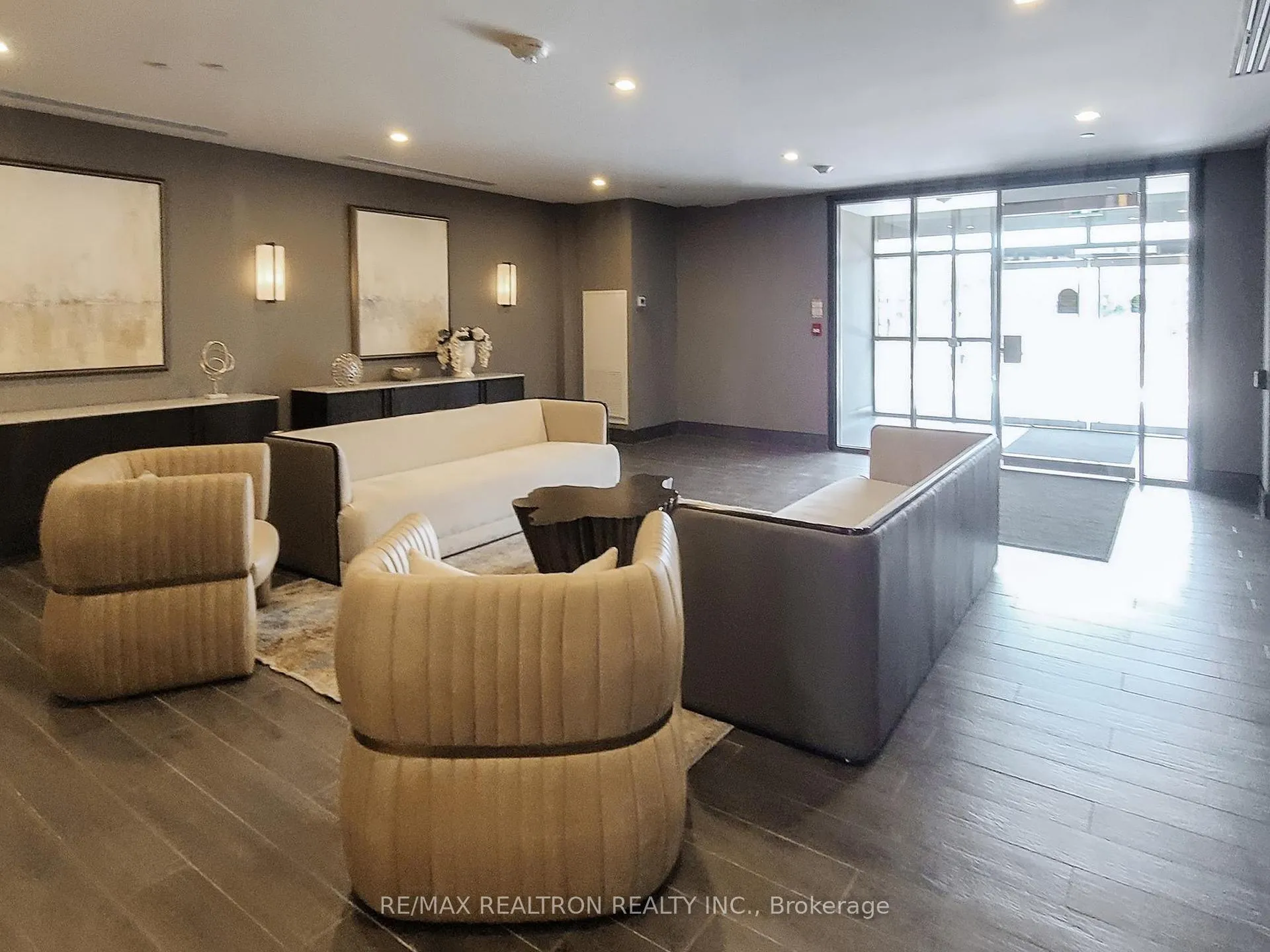 Photo 3 of Unit 610, 470 Dundas Street E, Hamilton, Waterdown — HOMEH