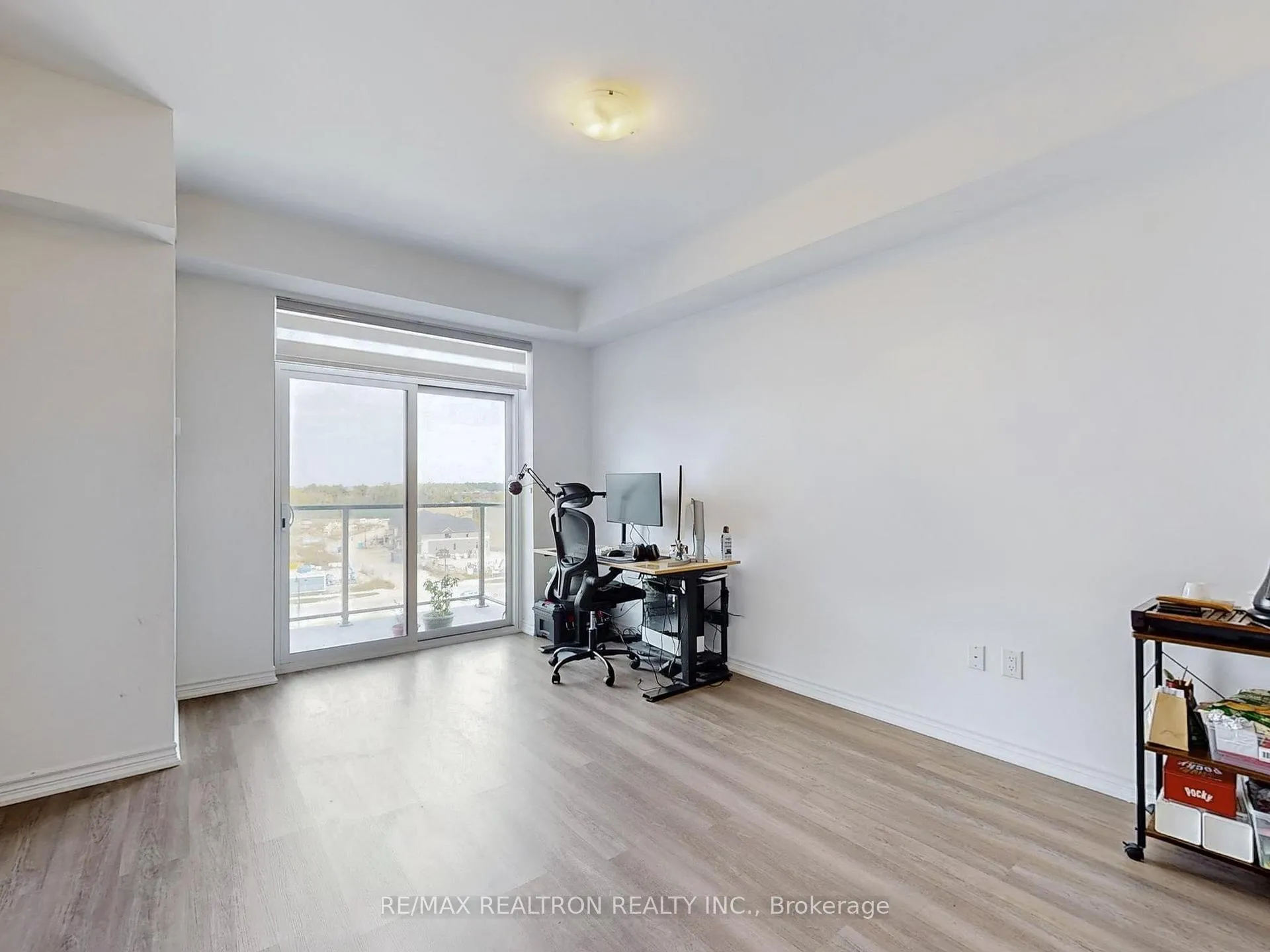 Photo 8 of Unit 610, 470 Dundas Street E, Hamilton, Waterdown — HOMEH