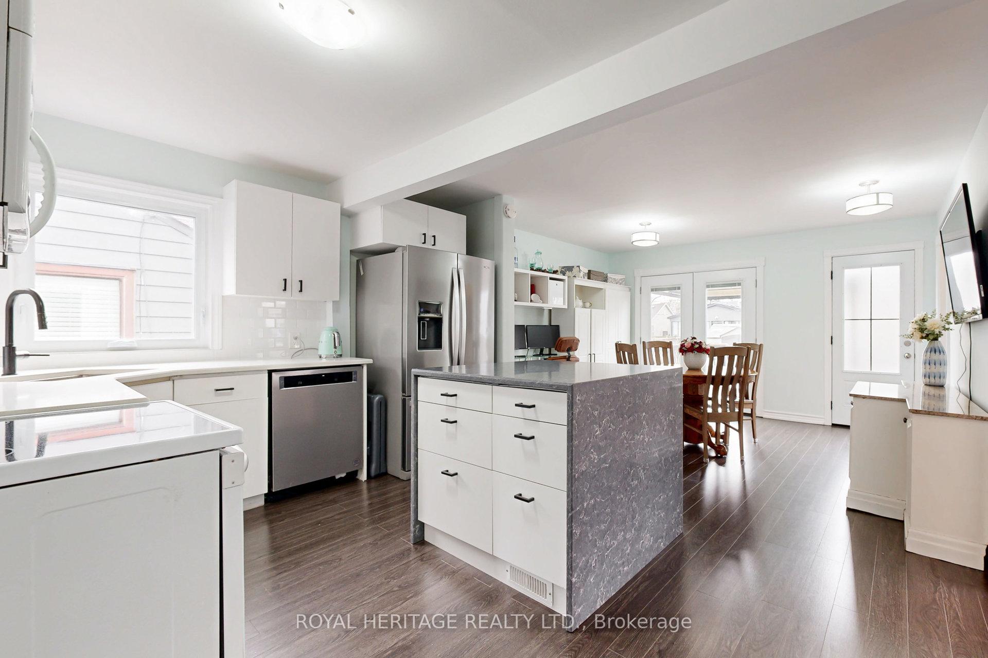 Photo 14 of 27 York Street, Ajax, Central — HOMEH