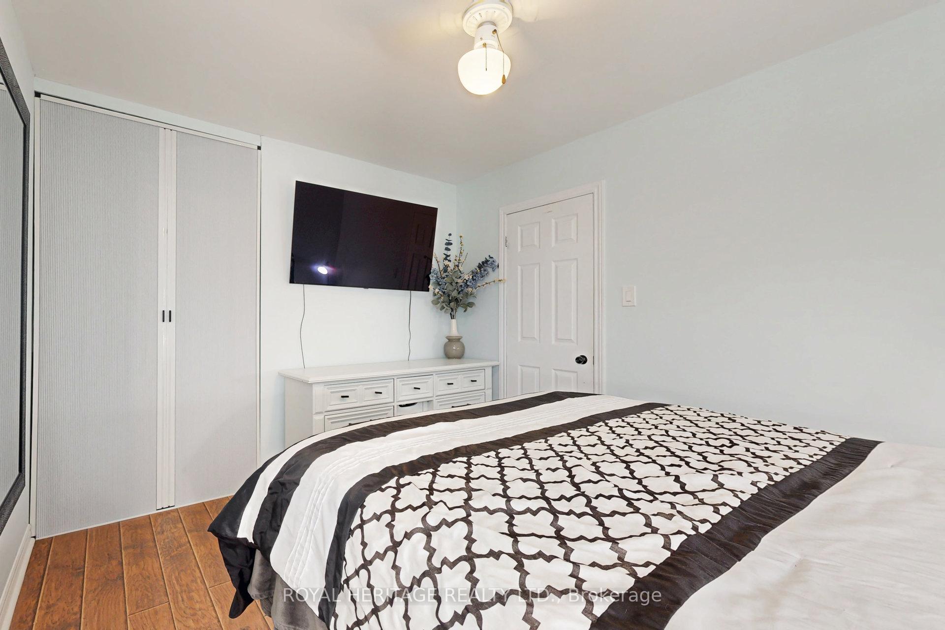 Photo 30 of 27 York Street, Ajax, Central — HOMEH