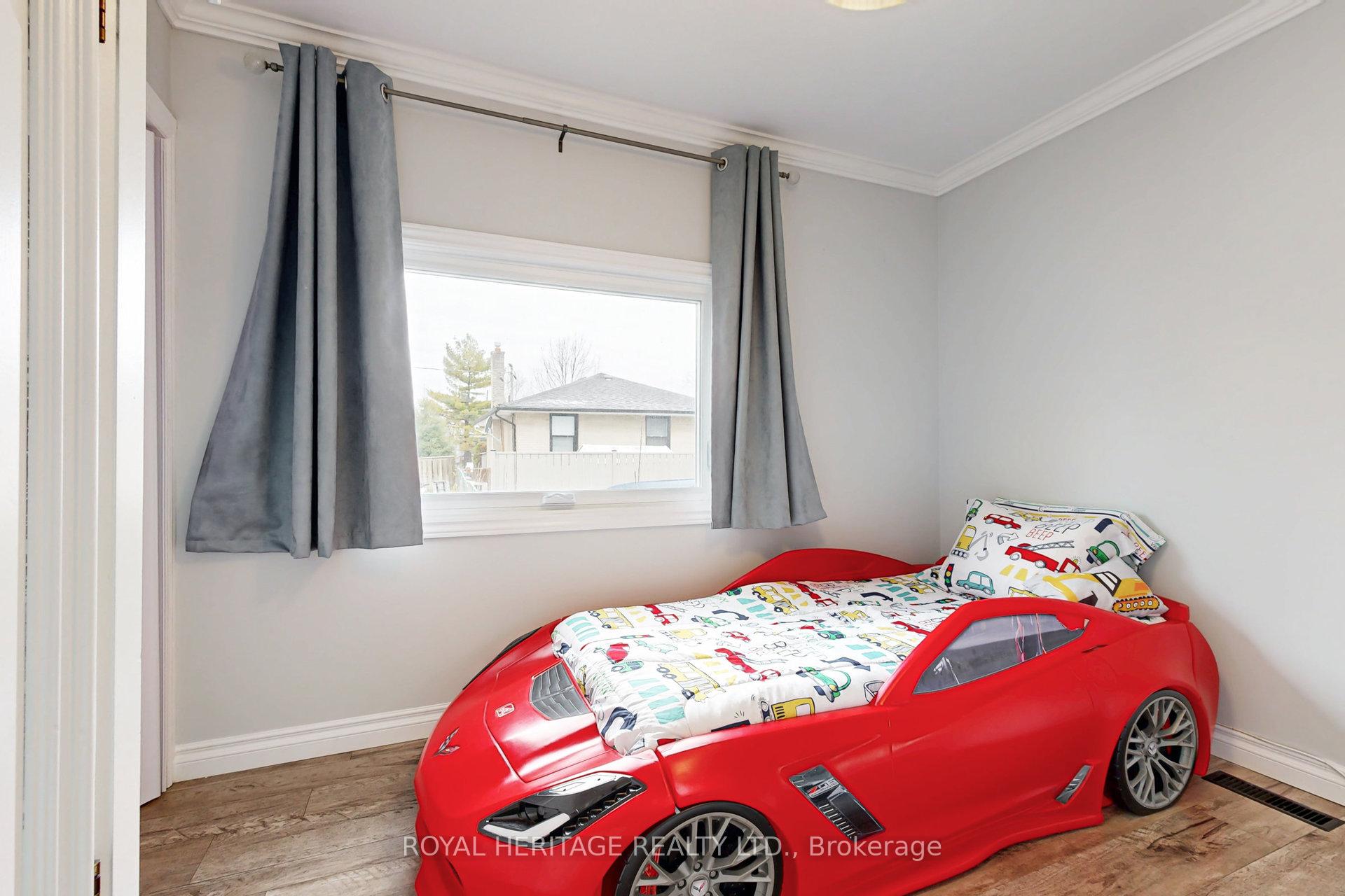 Photo 32 of 27 York Street, Ajax, Central — HOMEH
