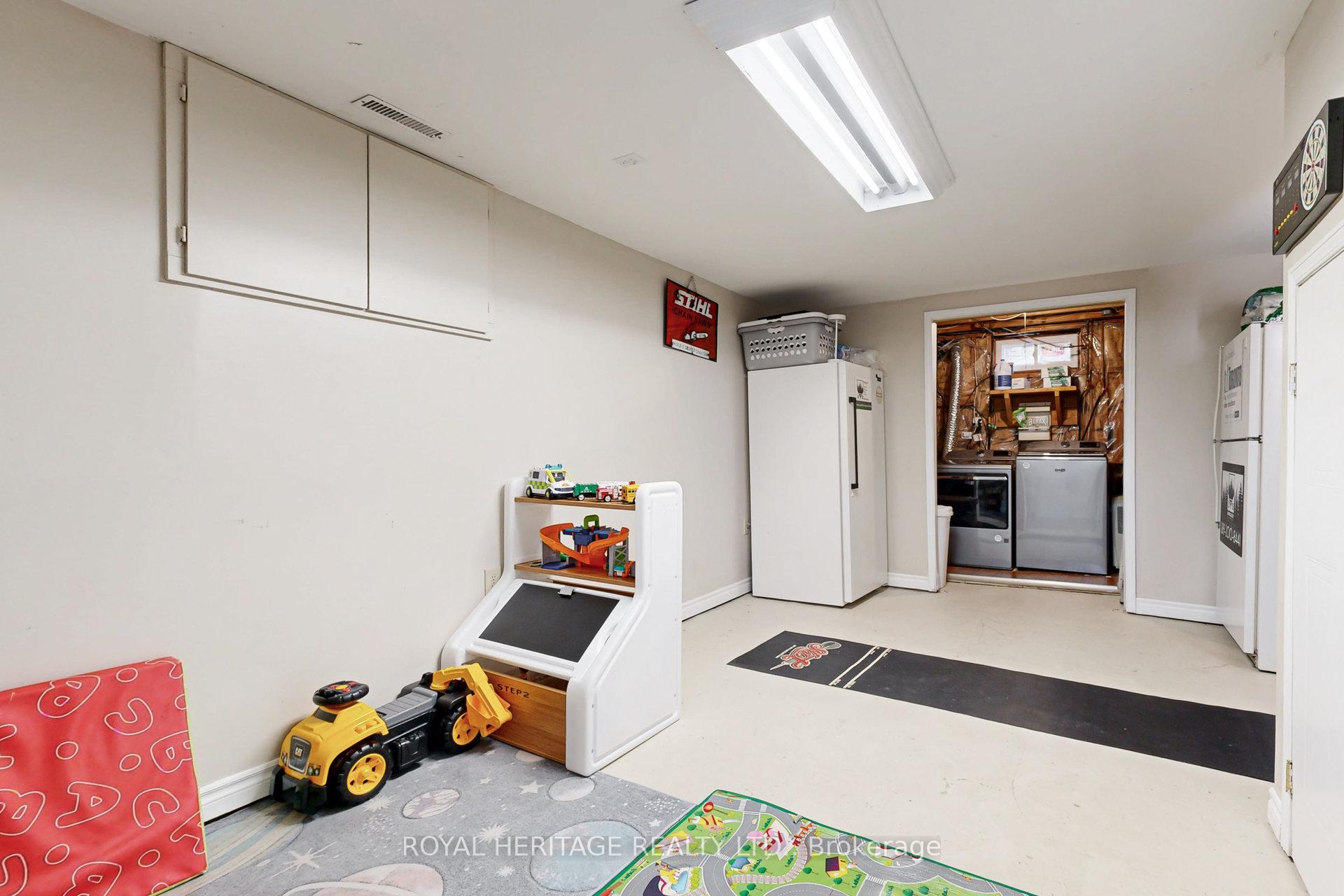 Photo 36 of 27 York Street, Ajax, Central — HOMEH