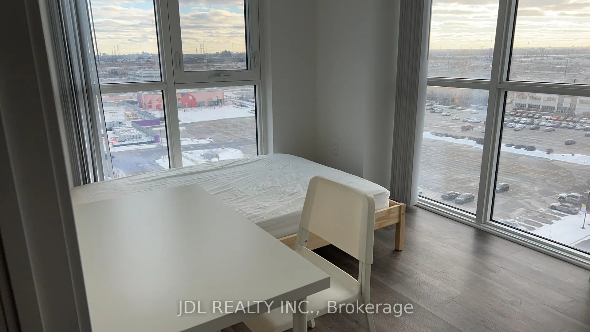 Photo 4 of Unit #1006 R1, 195 Commerce St, Vaughan, Vaughan Corporate Centre — HOMEH