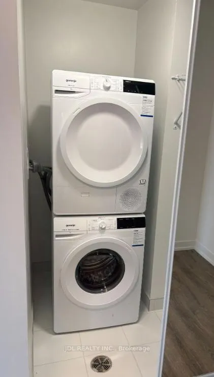 Photo 8 of Unit #1006 R1, 195 Commerce St, Vaughan, Vaughan Corporate Centre — HOMEH